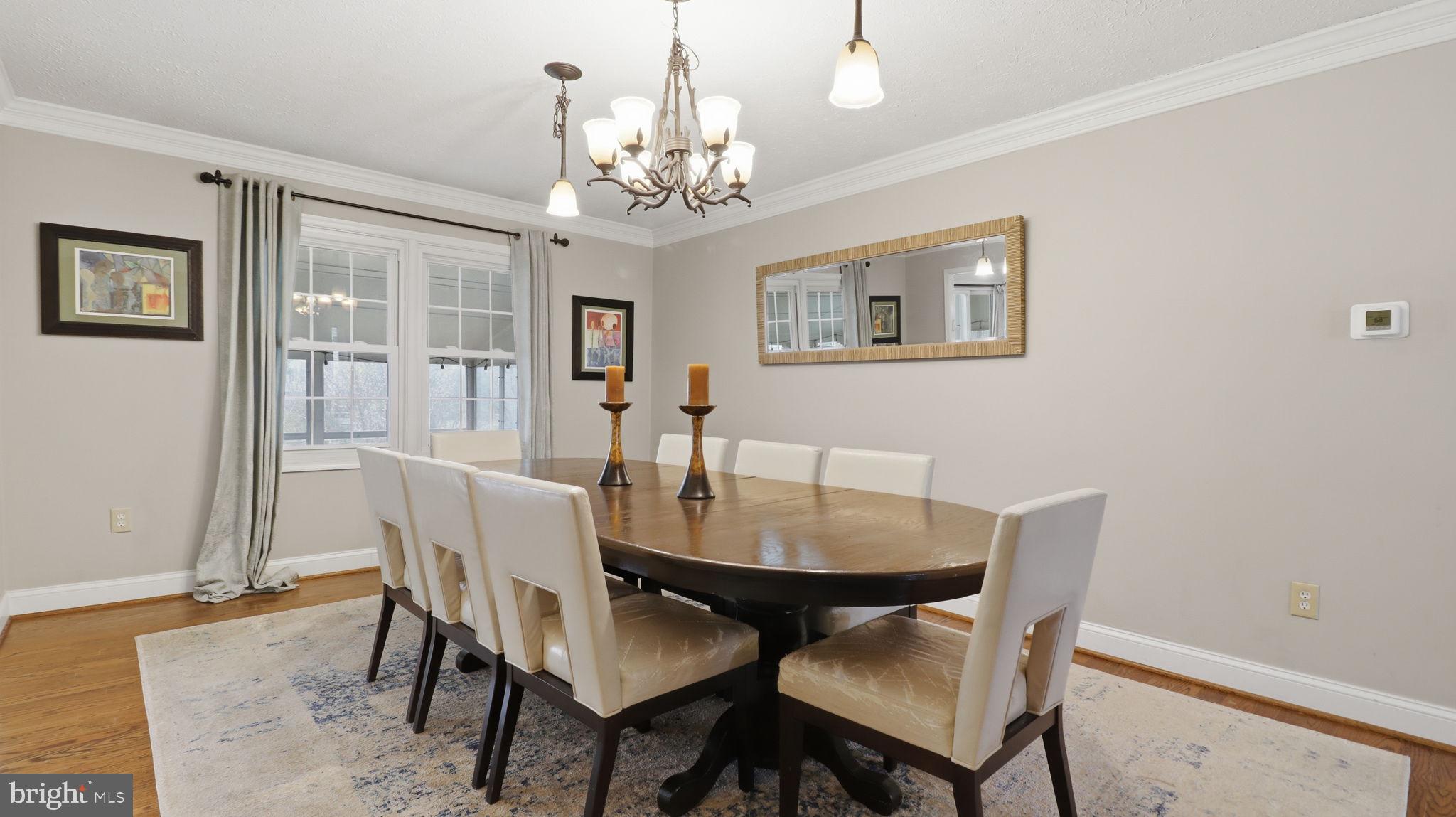 QUINCE ORCHARD KNOLLS - Residential