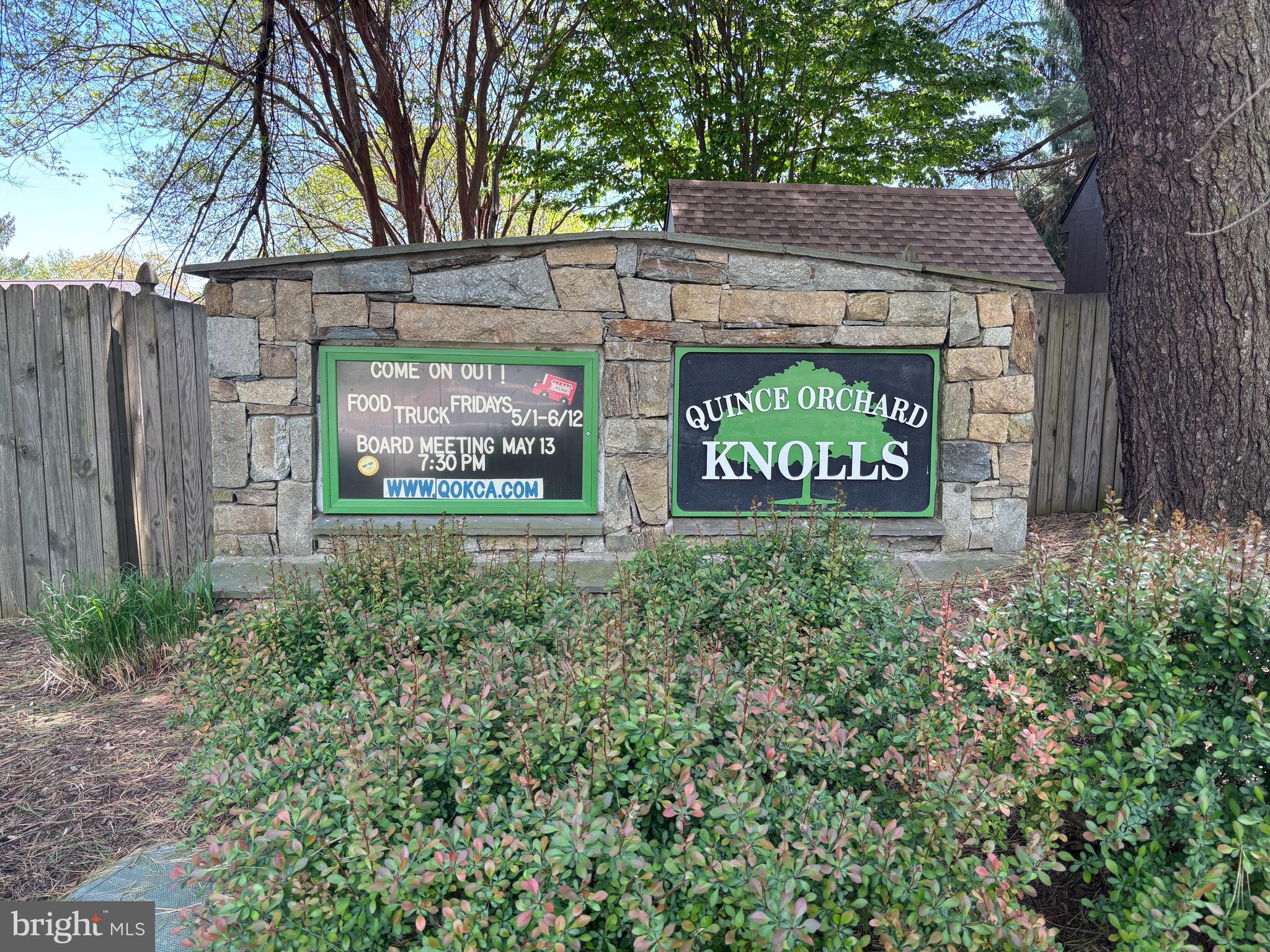 QUINCE ORCHARD KNOLLS - Residential