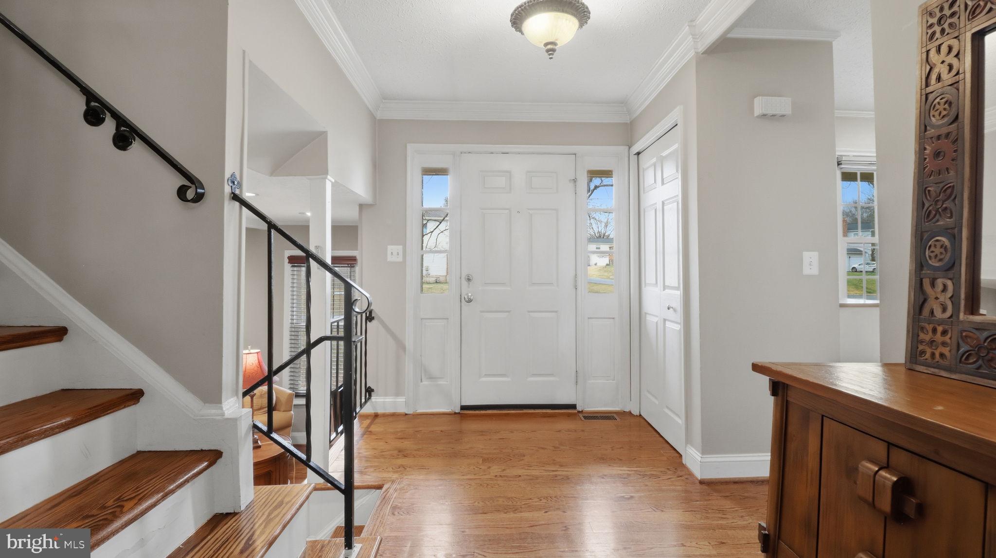 QUINCE ORCHARD KNOLLS - Residential