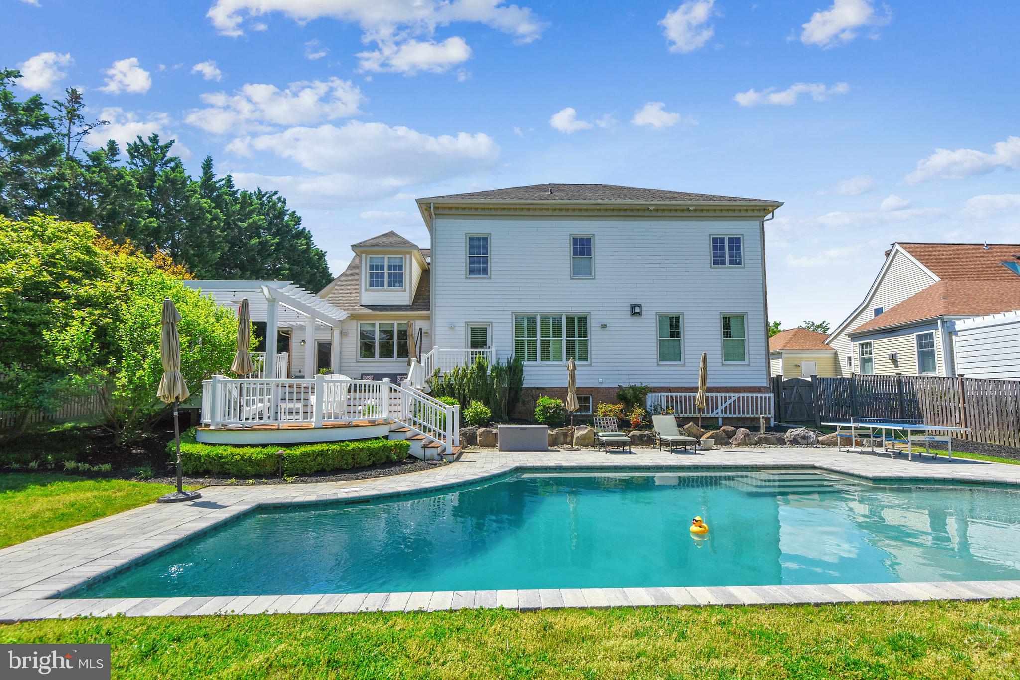 FISHING CREEK FARM - Residential