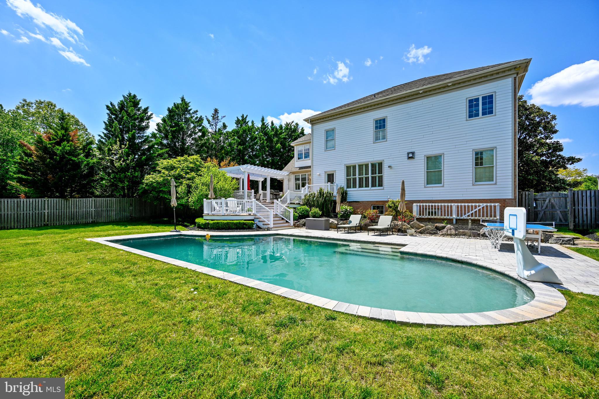 FISHING CREEK FARM - Residential