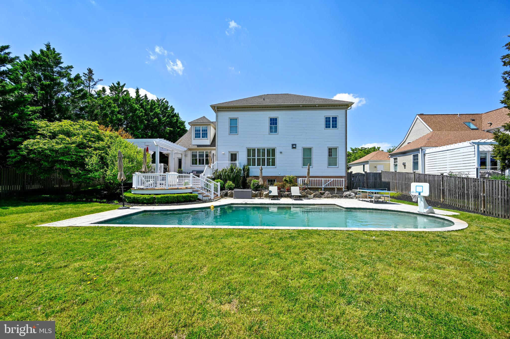 FISHING CREEK FARM - Residential