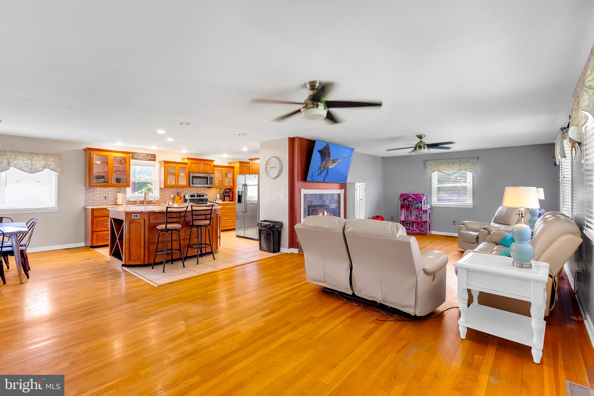 6465 CROCKETT LANE
