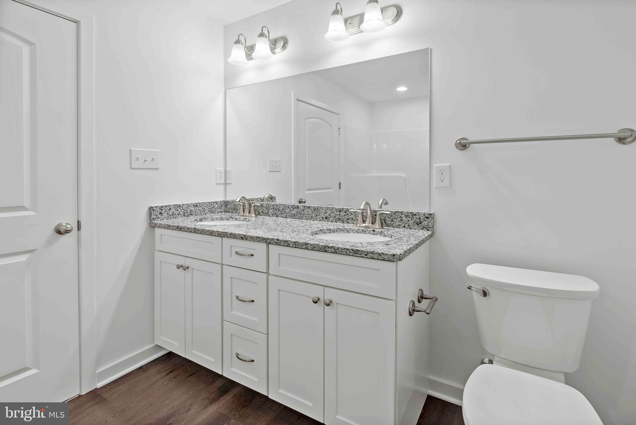 CARDINAL POINTE - Residential