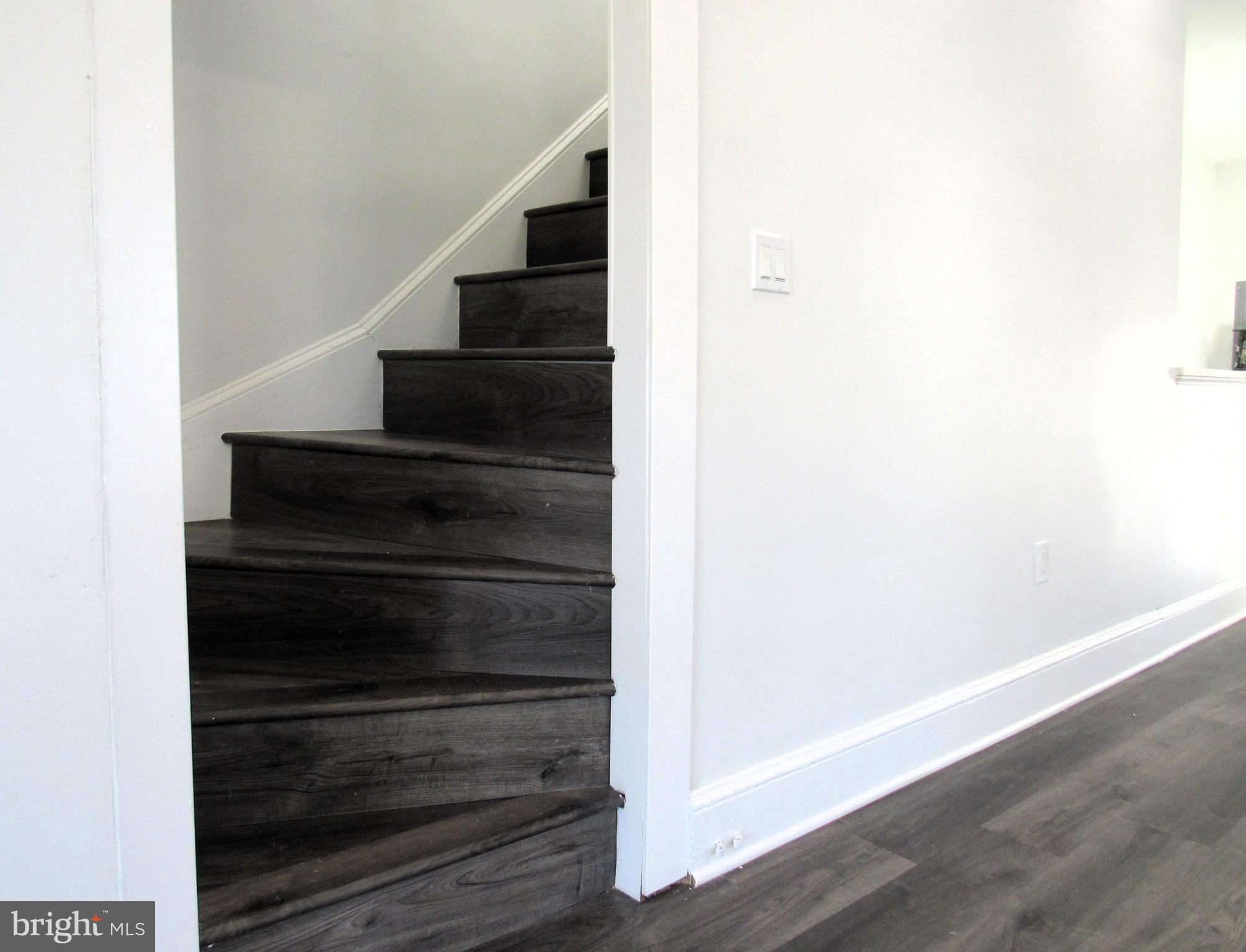 OAK LANE - Residential Lease