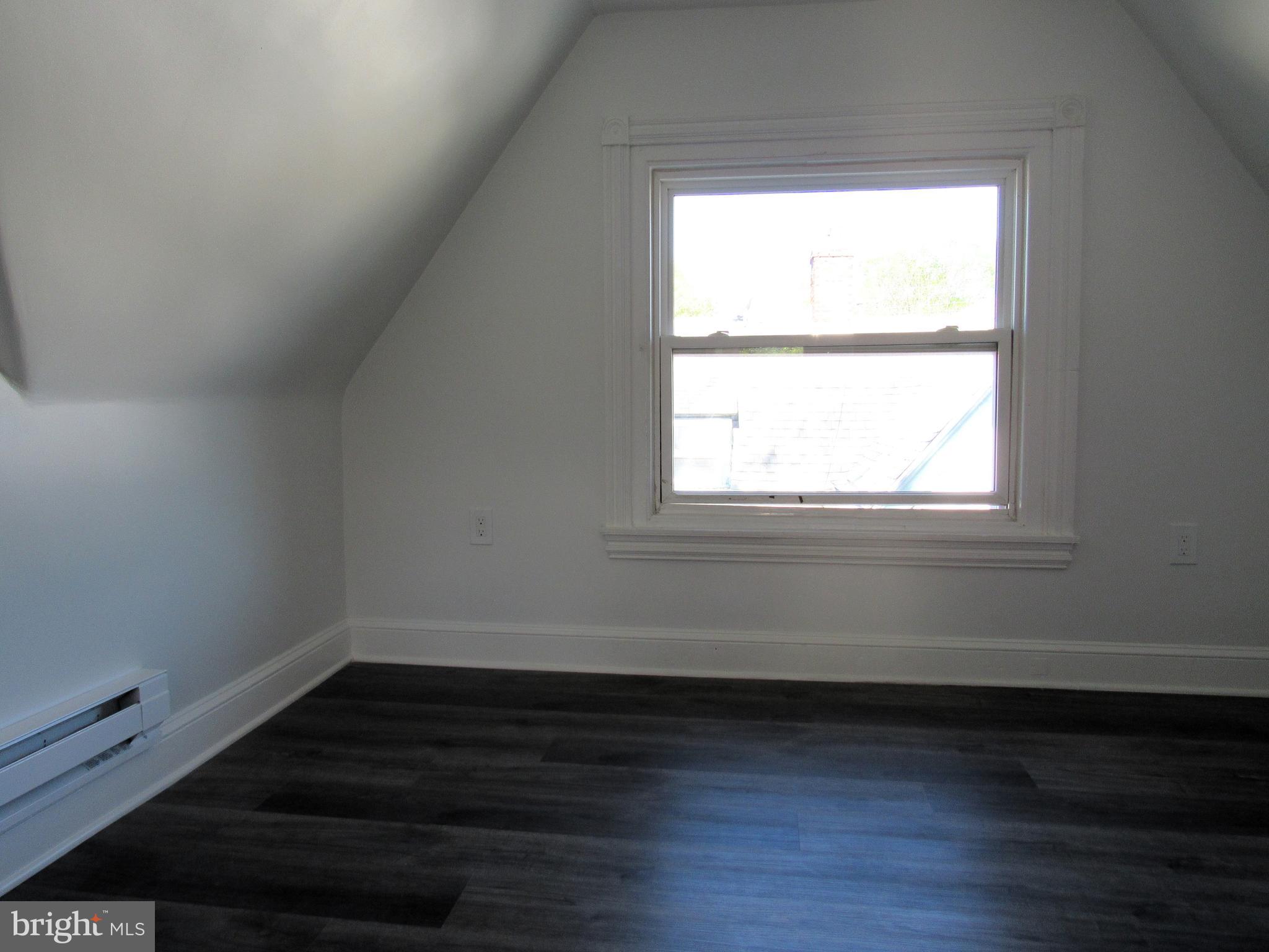 OAK LANE - Residential Lease