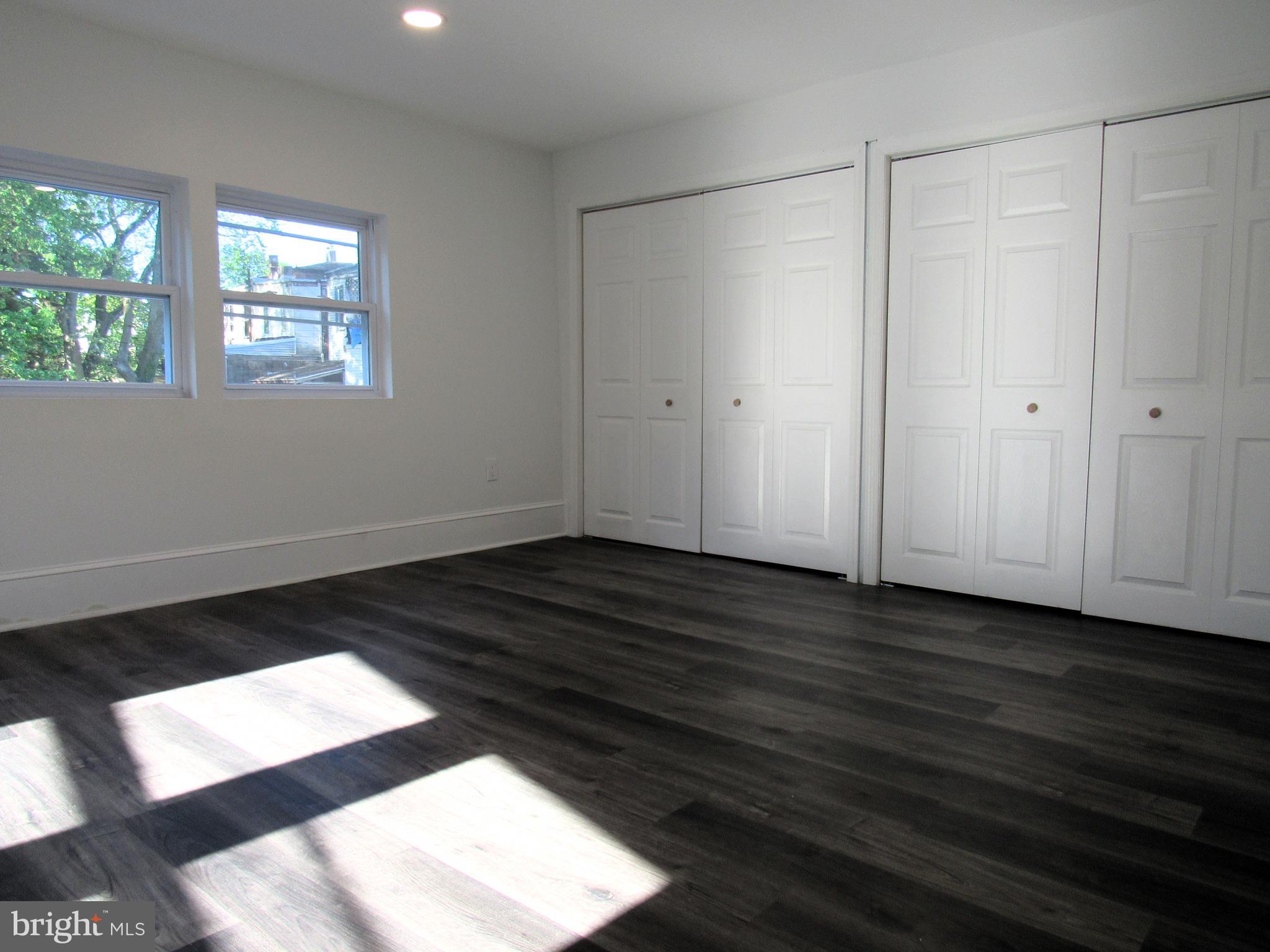 OAK LANE - Residential Lease