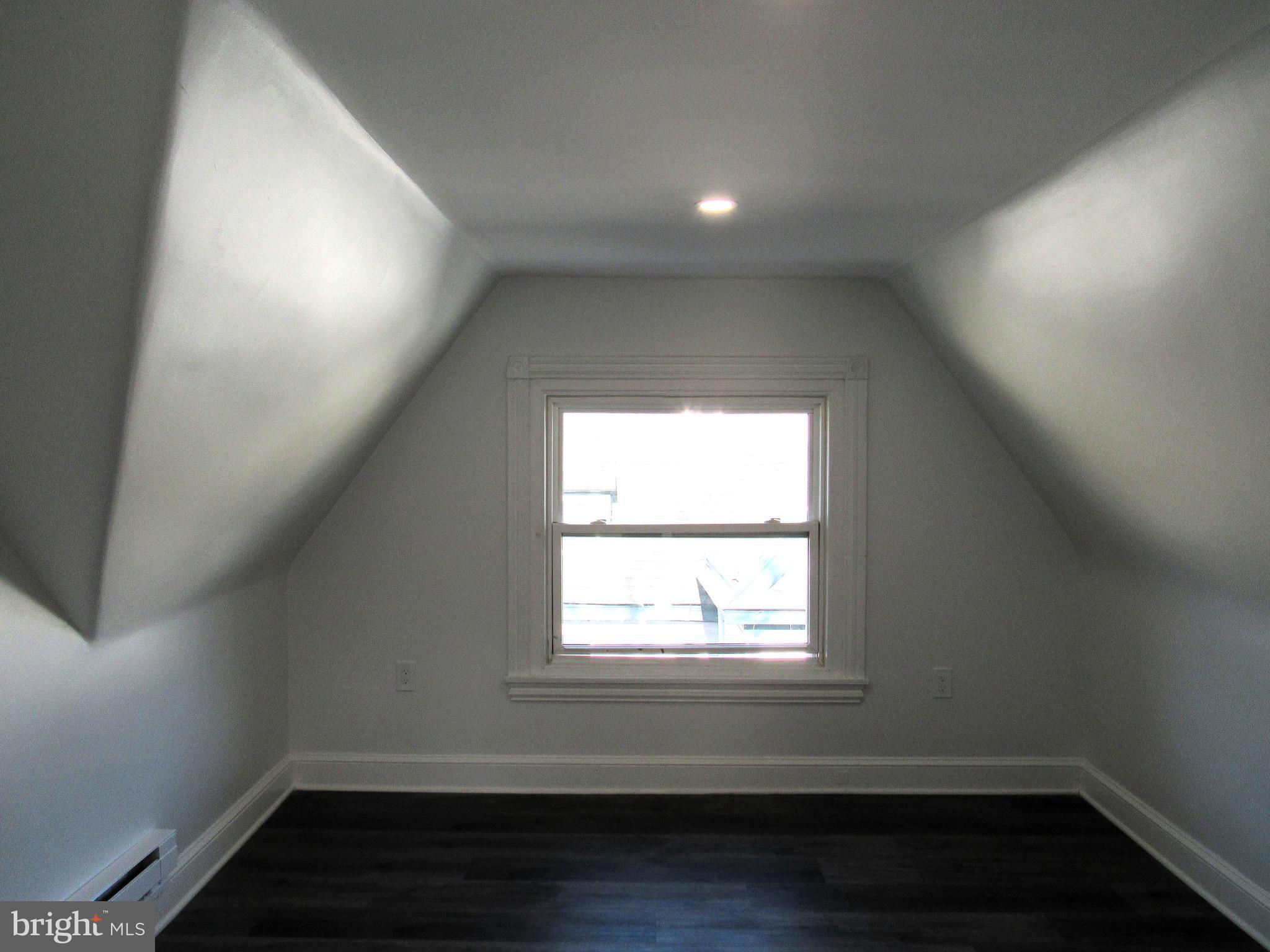 OAK LANE - Residential Lease