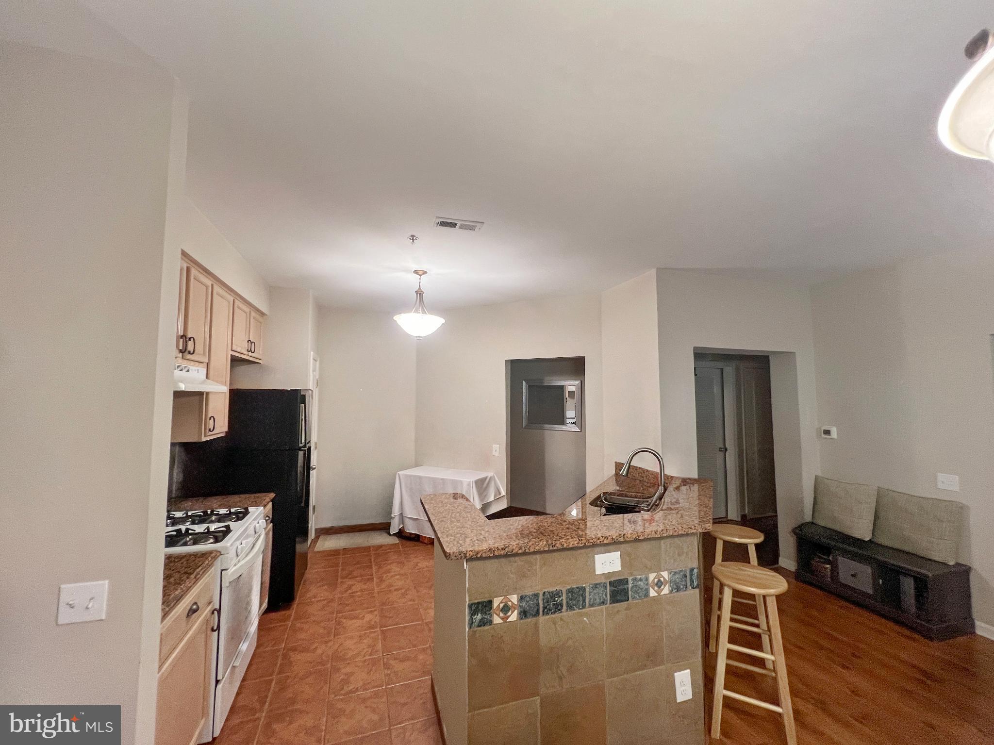 269 ROSEBAY COURT