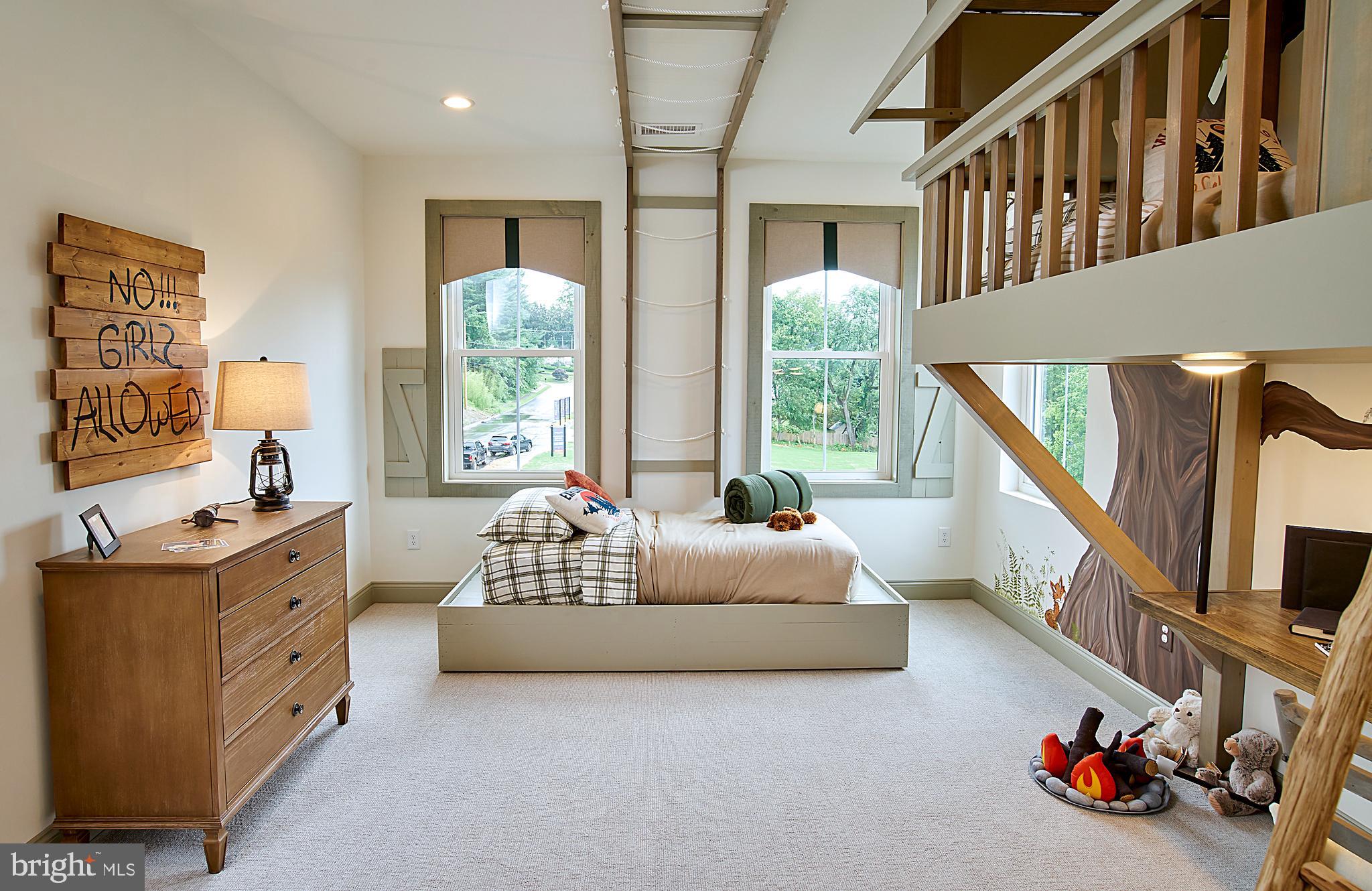 FALCON HILL ESTATES AT WYNDMOOR - Residential