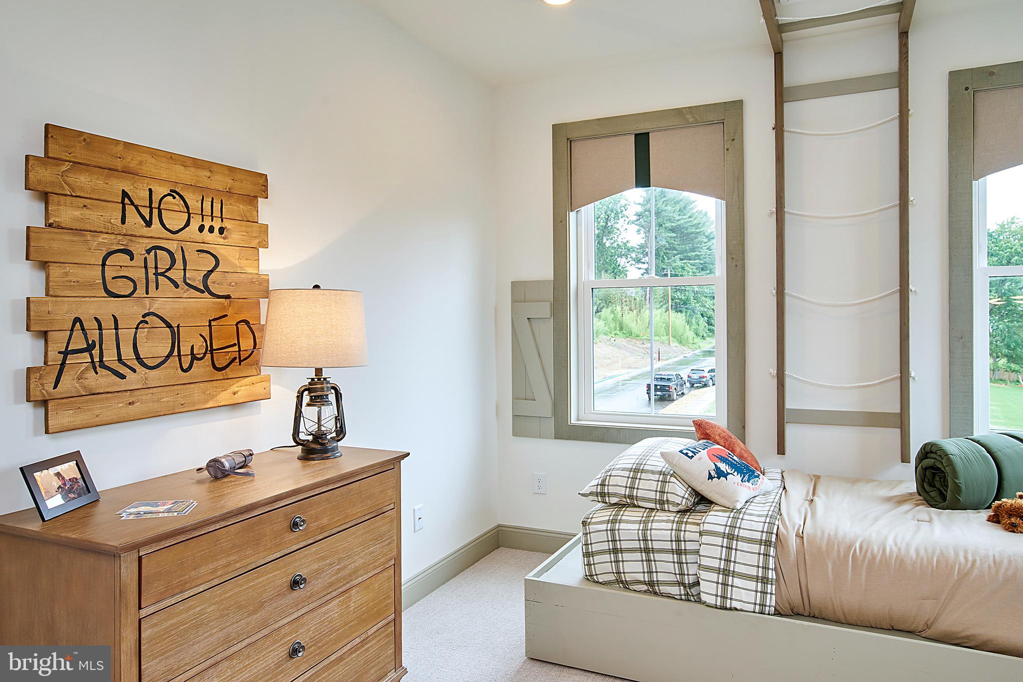 FALCON HILL ESTATES AT WYNDMOOR - Residential