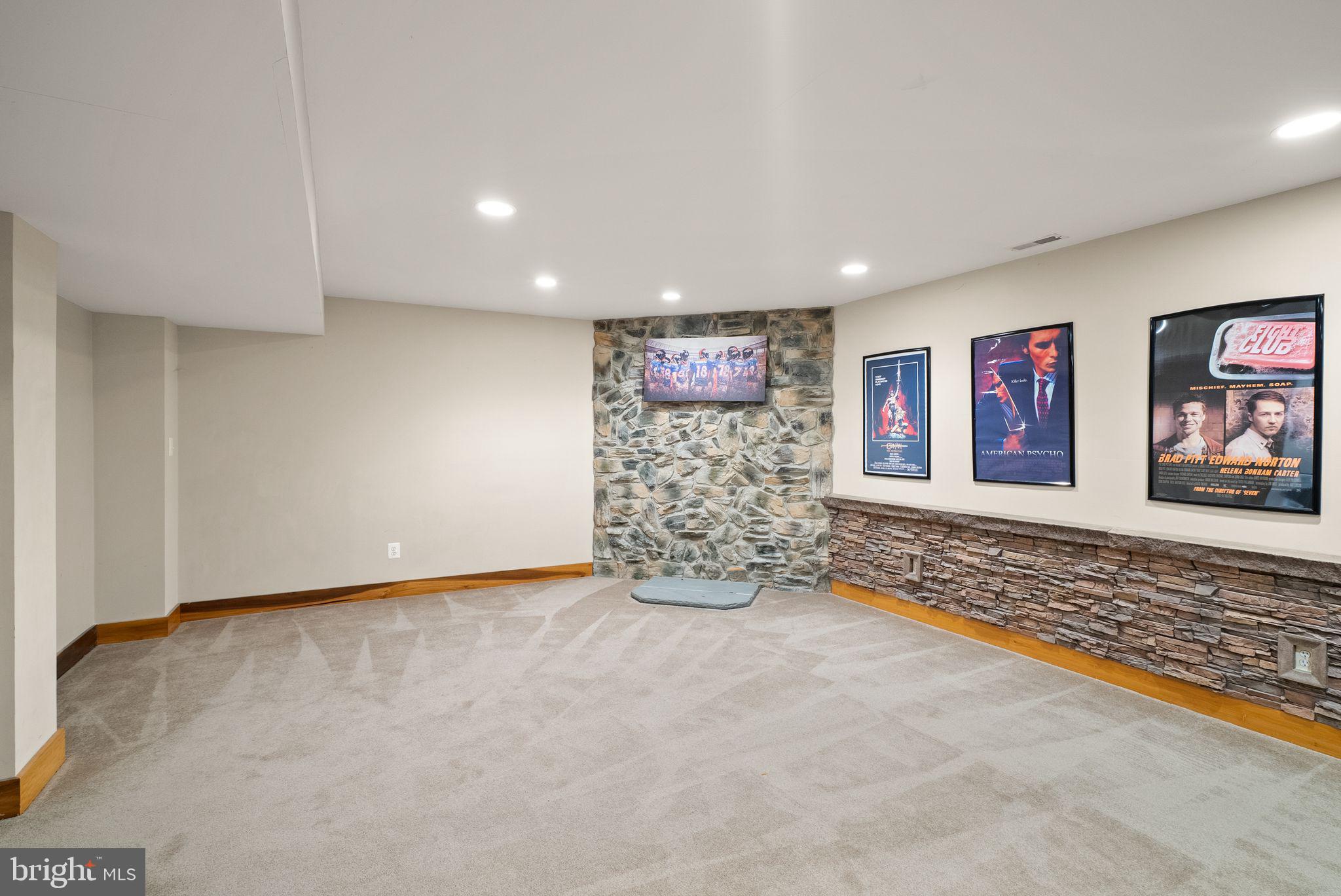 MACKENZIE MEADOWS - Residential