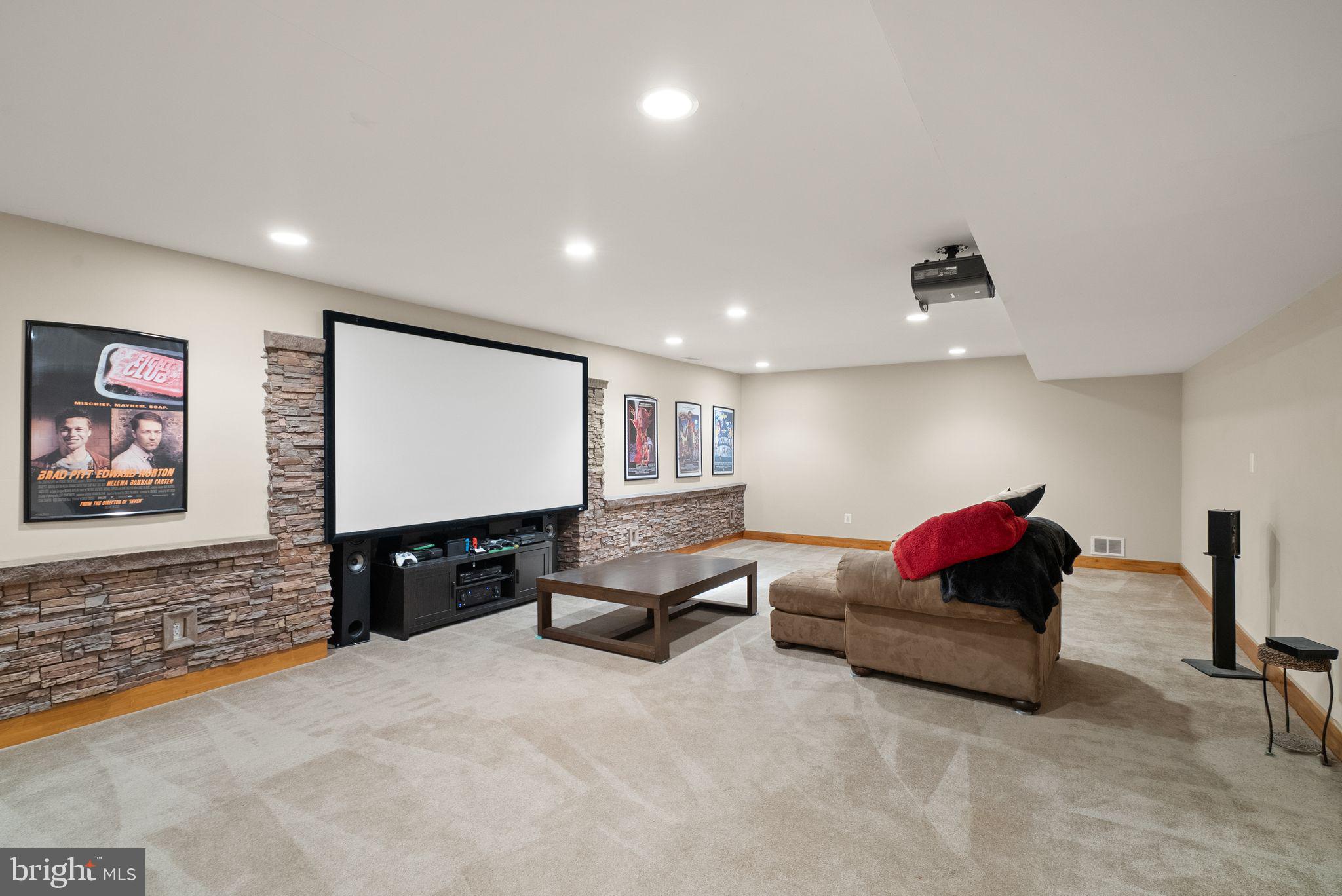 MACKENZIE MEADOWS - Residential