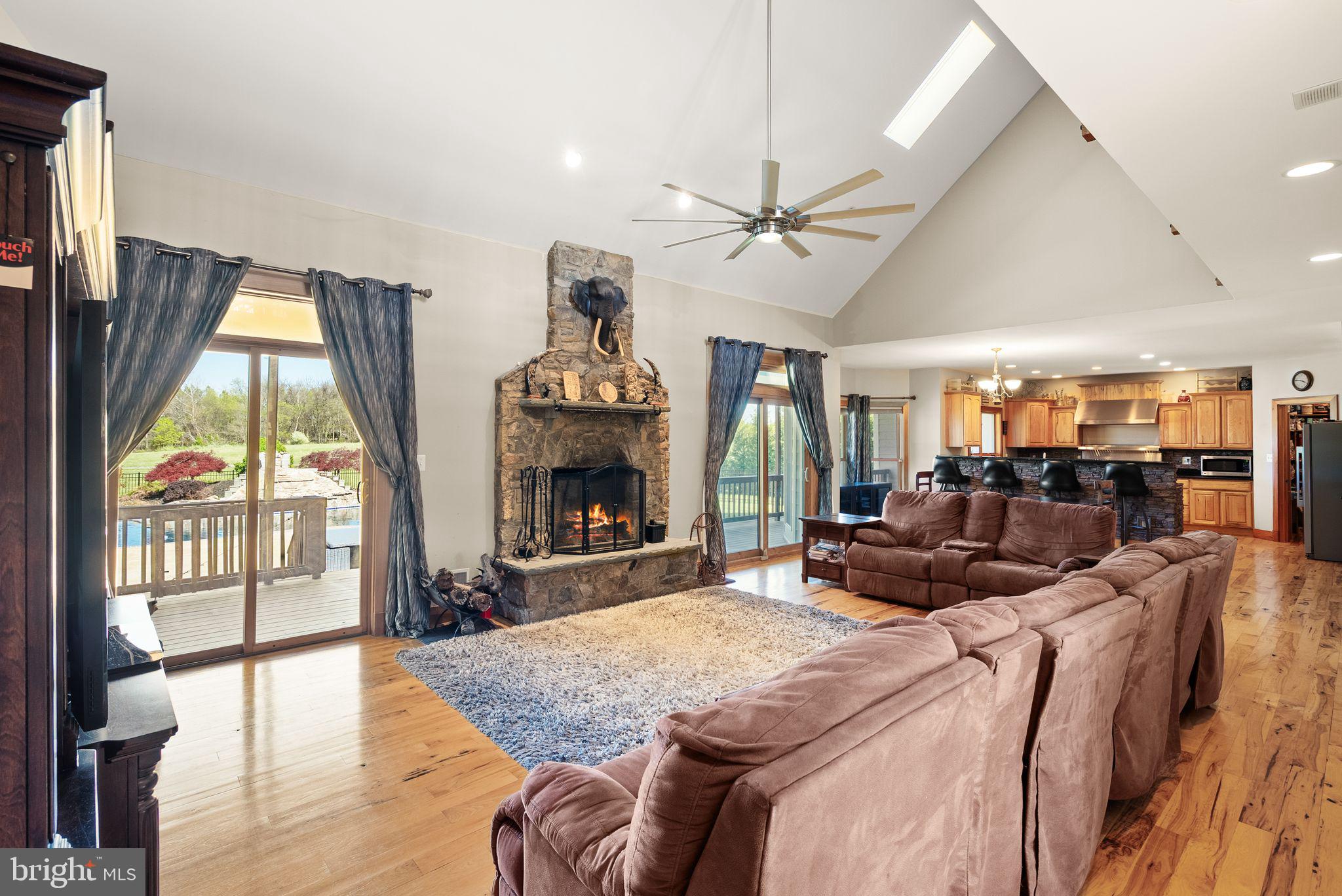 MACKENZIE MEADOWS - Residential