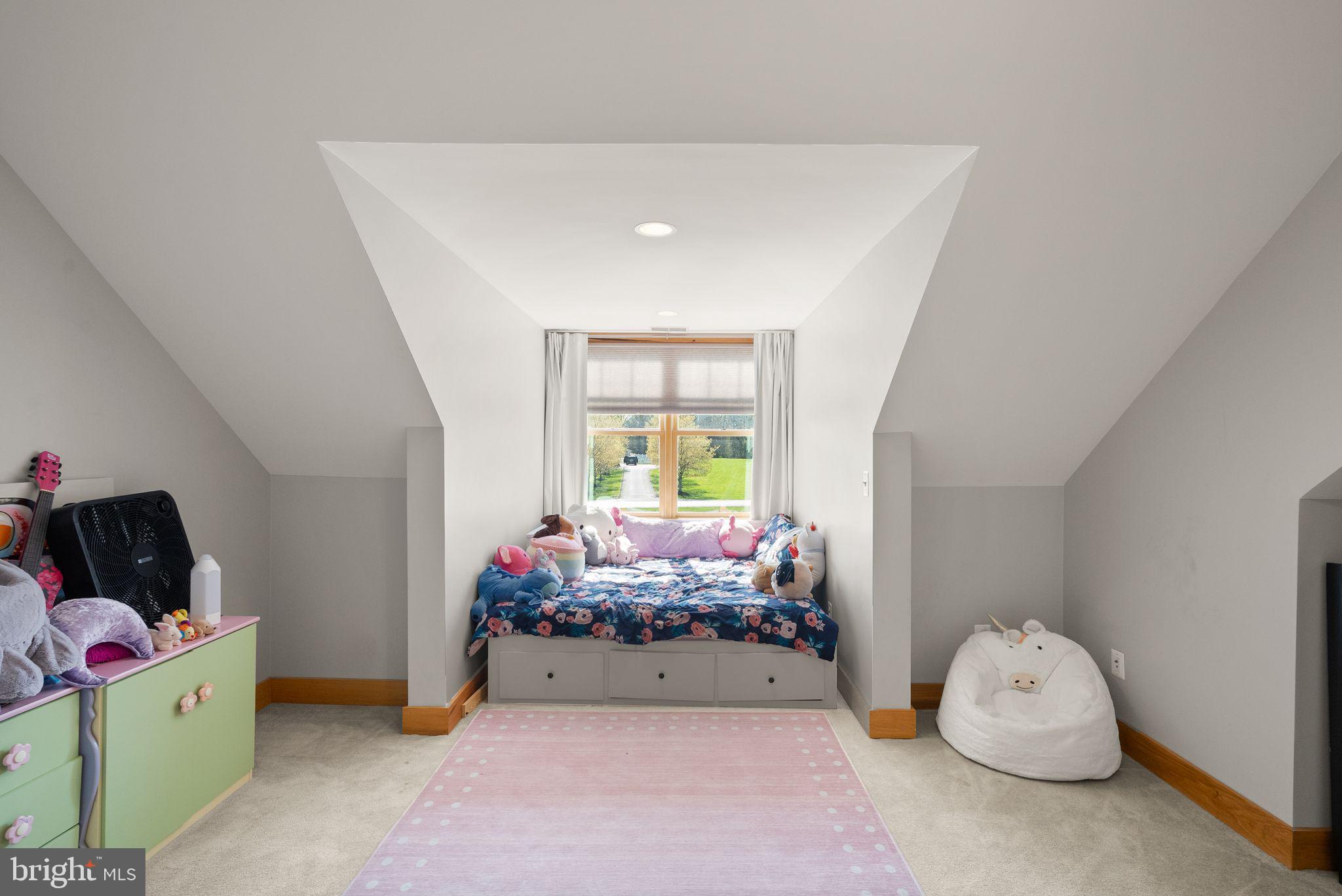 MACKENZIE MEADOWS - Residential