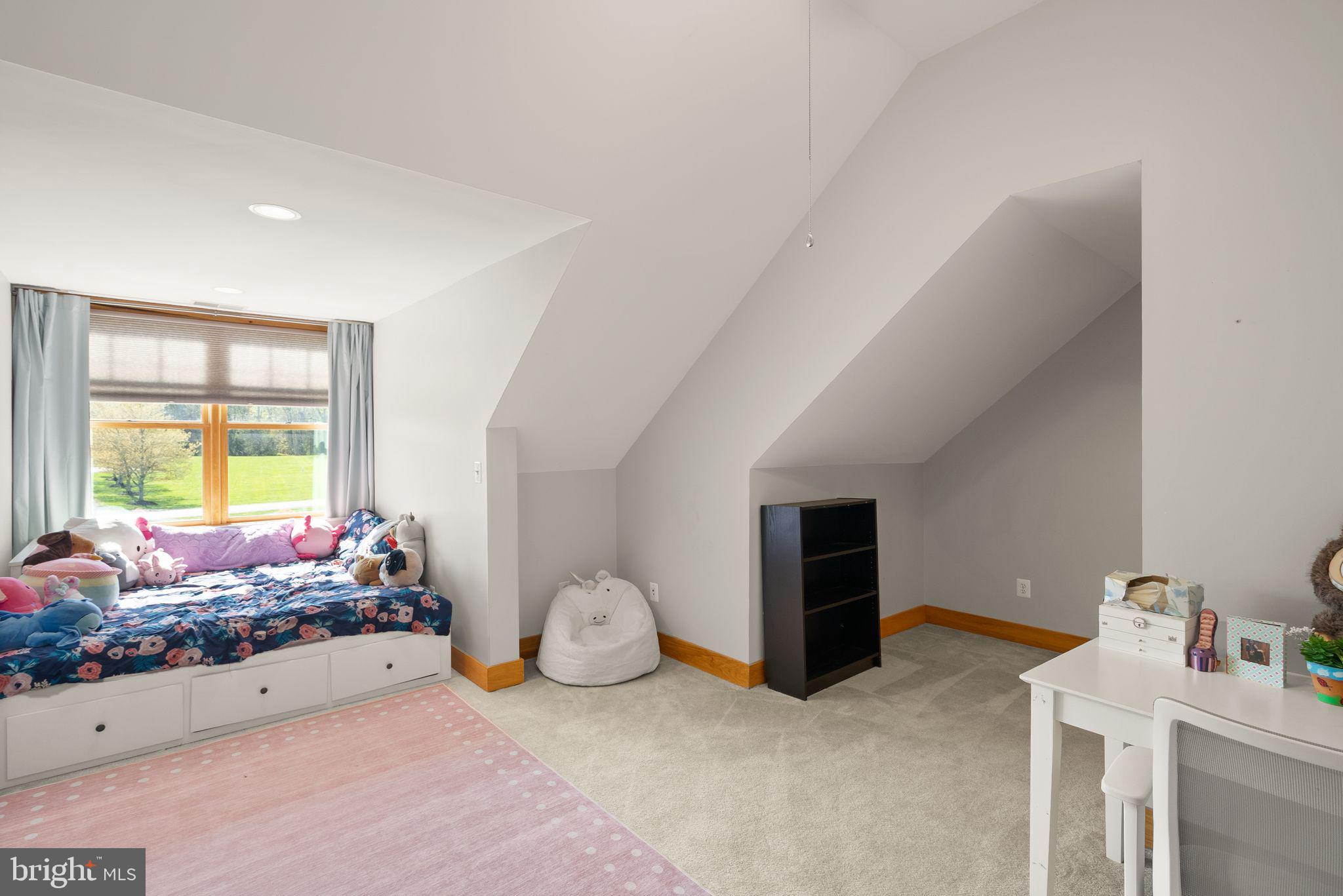 MACKENZIE MEADOWS - Residential