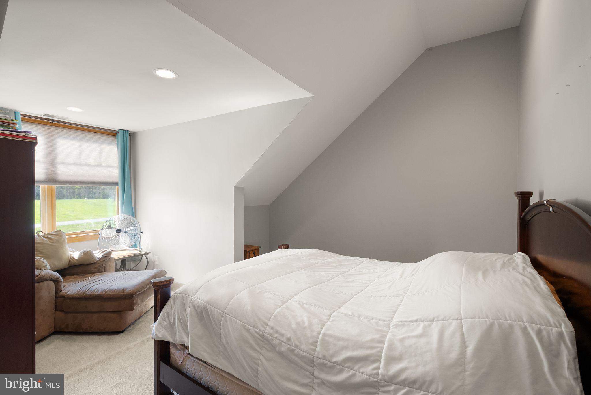 MACKENZIE MEADOWS - Residential