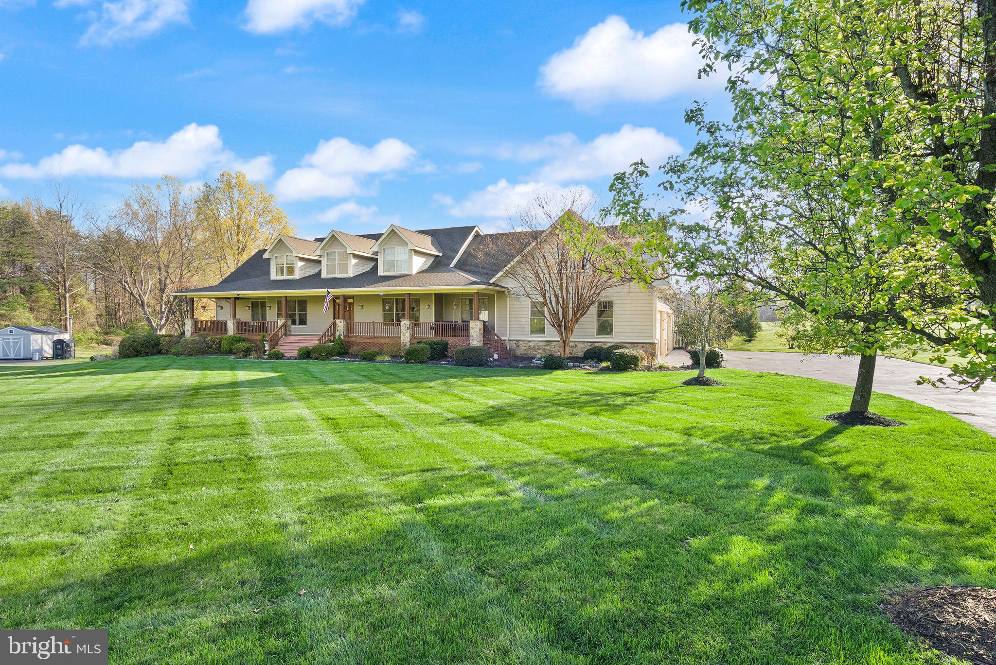 MACKENZIE MEADOWS - Residential