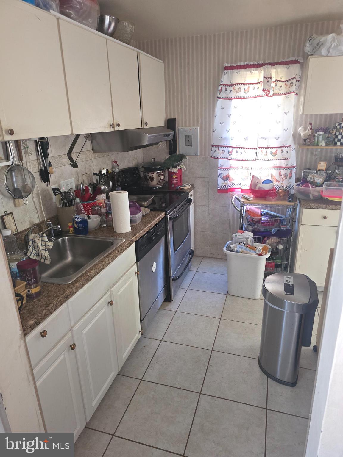 CENTRAL PARK CONDO - Residential