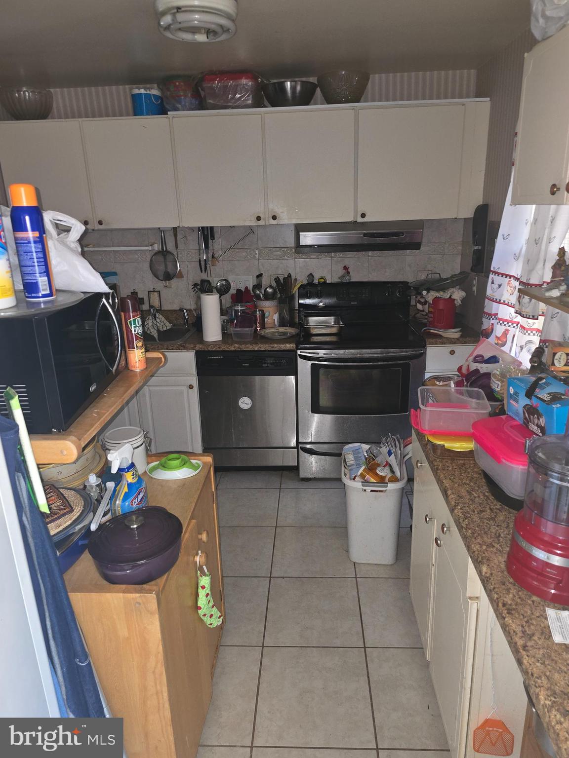 CENTRAL PARK CONDO - Residential