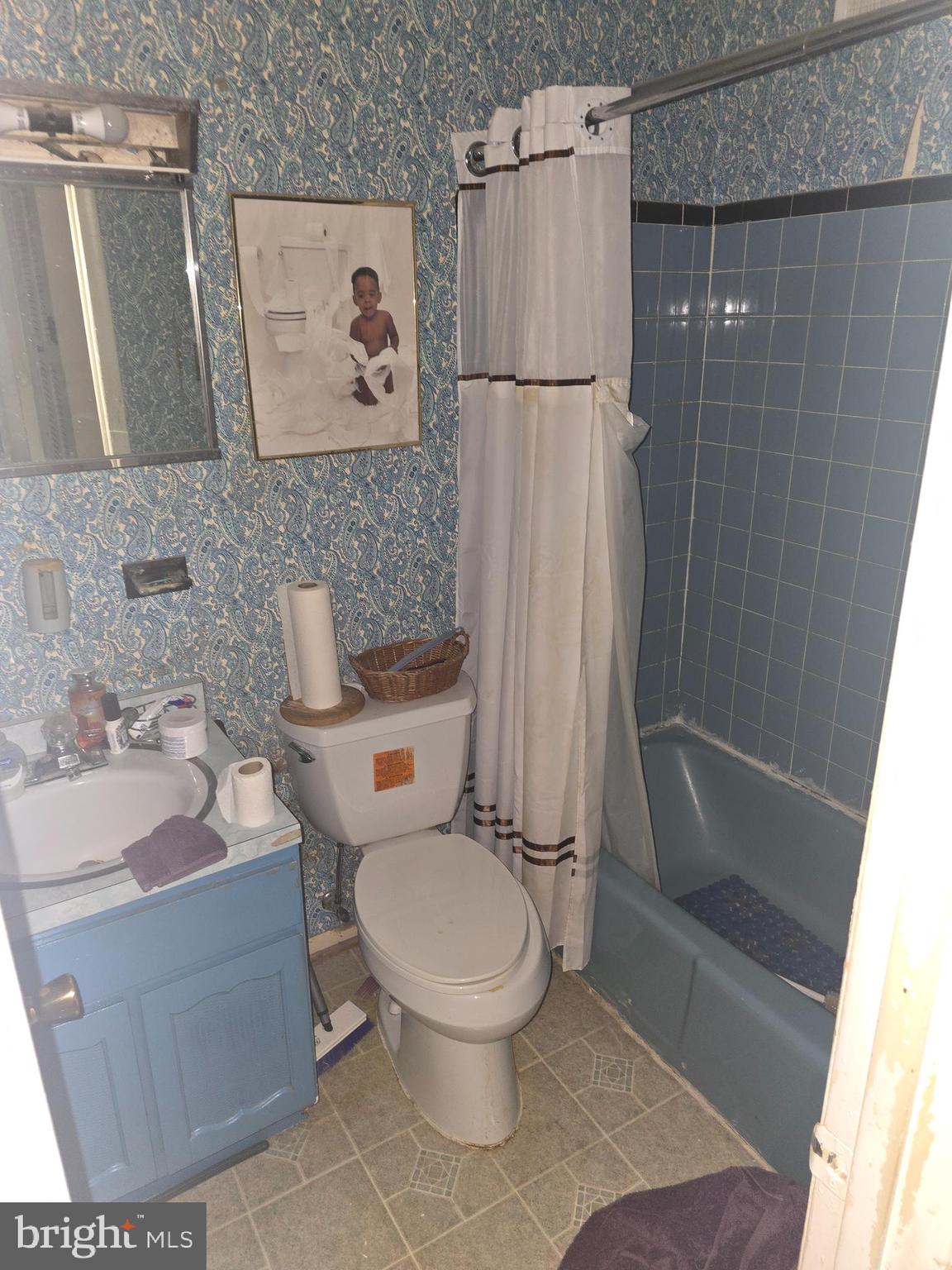 CENTRAL PARK CONDO - Residential