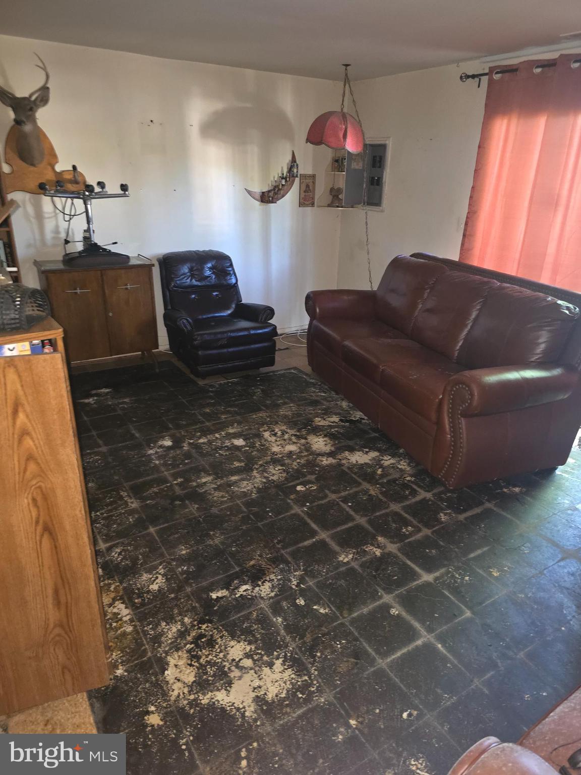 CENTRAL PARK CONDO - Residential