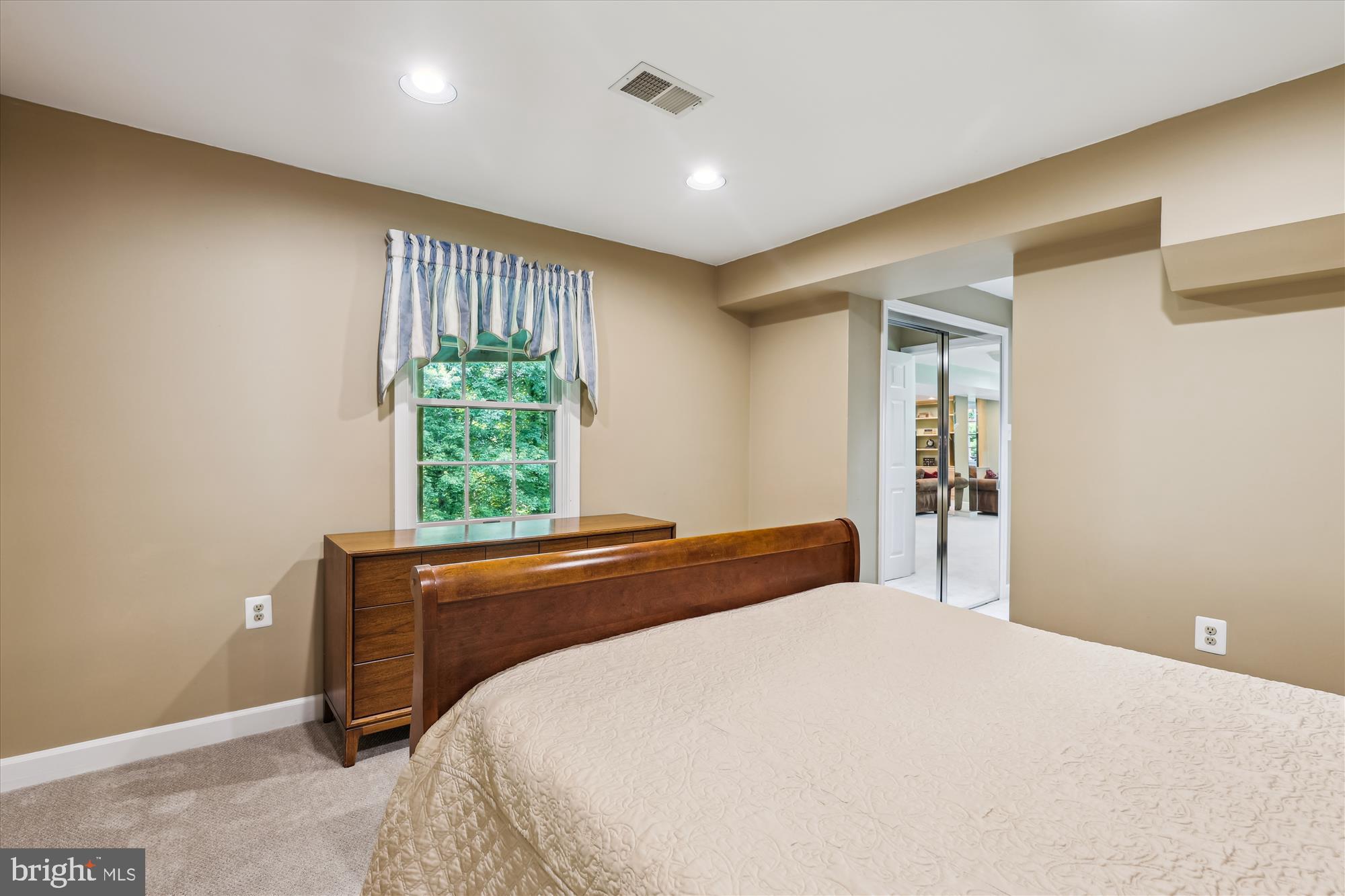 HUNTER MILL FOREST - Residential