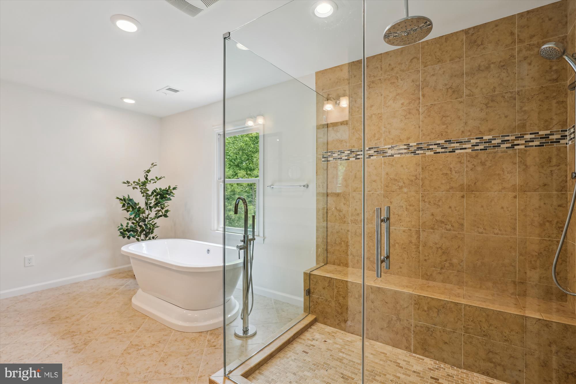 HUNTER MILL FOREST - Residential