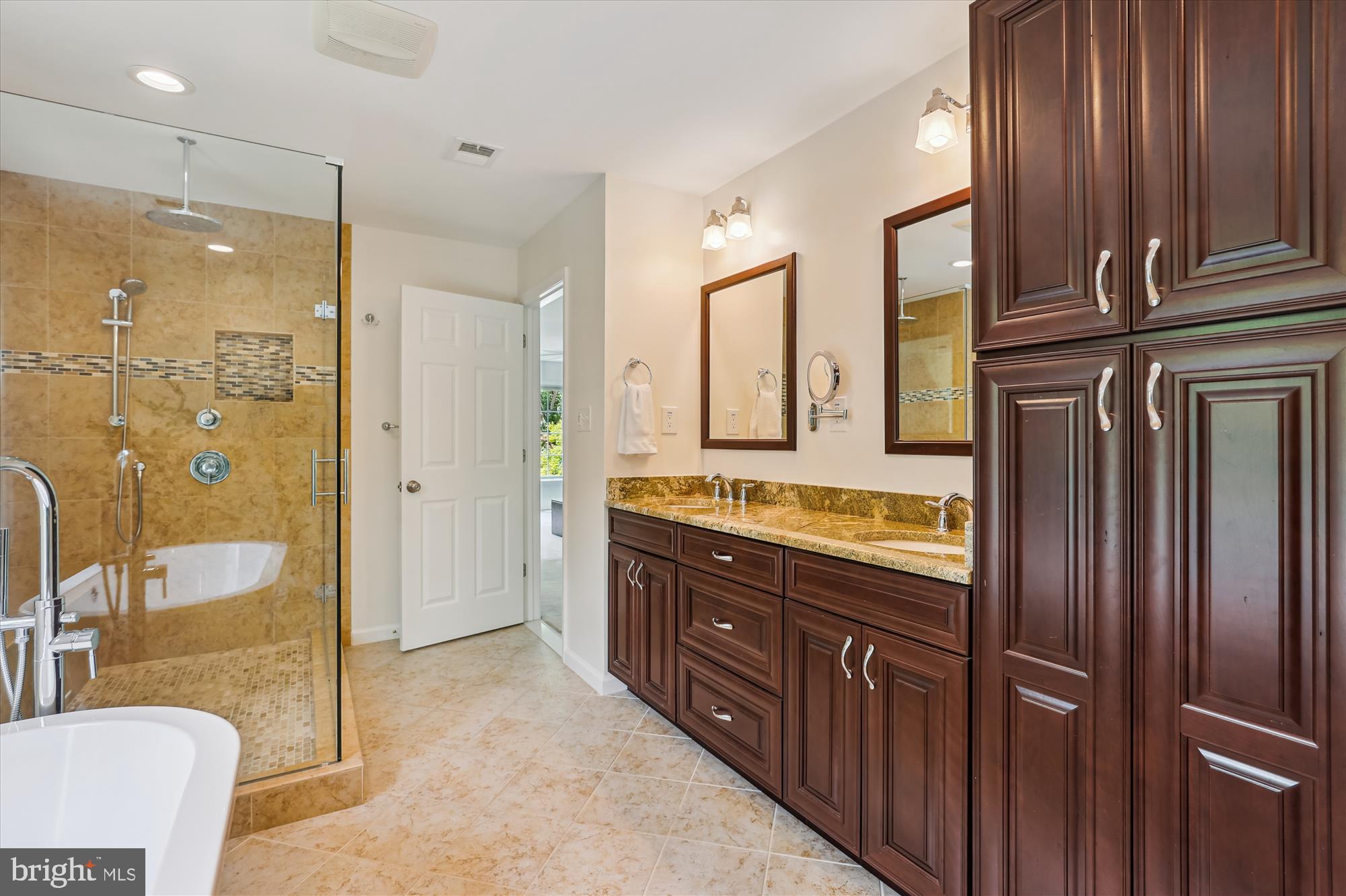 HUNTER MILL FOREST - Residential