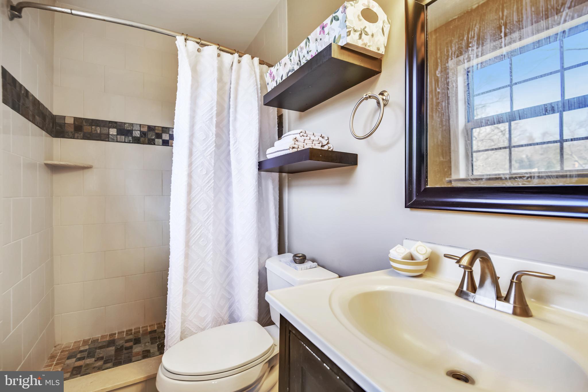 HILLSMERE ESTATES - Residential