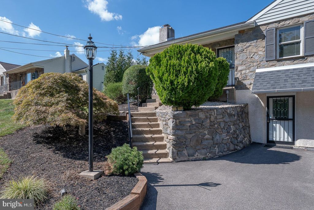 Photo of 9 Plymwood Drive, PLYMOUTH MEETING, PA 19462 (MLS # PAMC2155134)