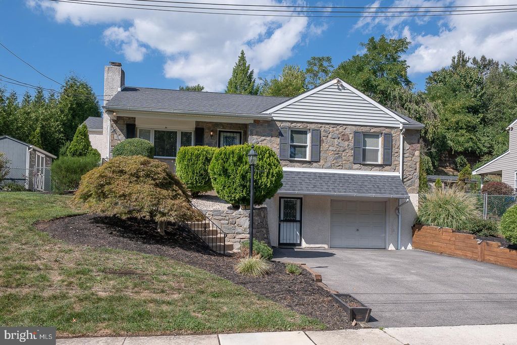 Photo of 9 Plymwood Drive, PLYMOUTH MEETING, PA 19462 (MLS # PAMC2155134)