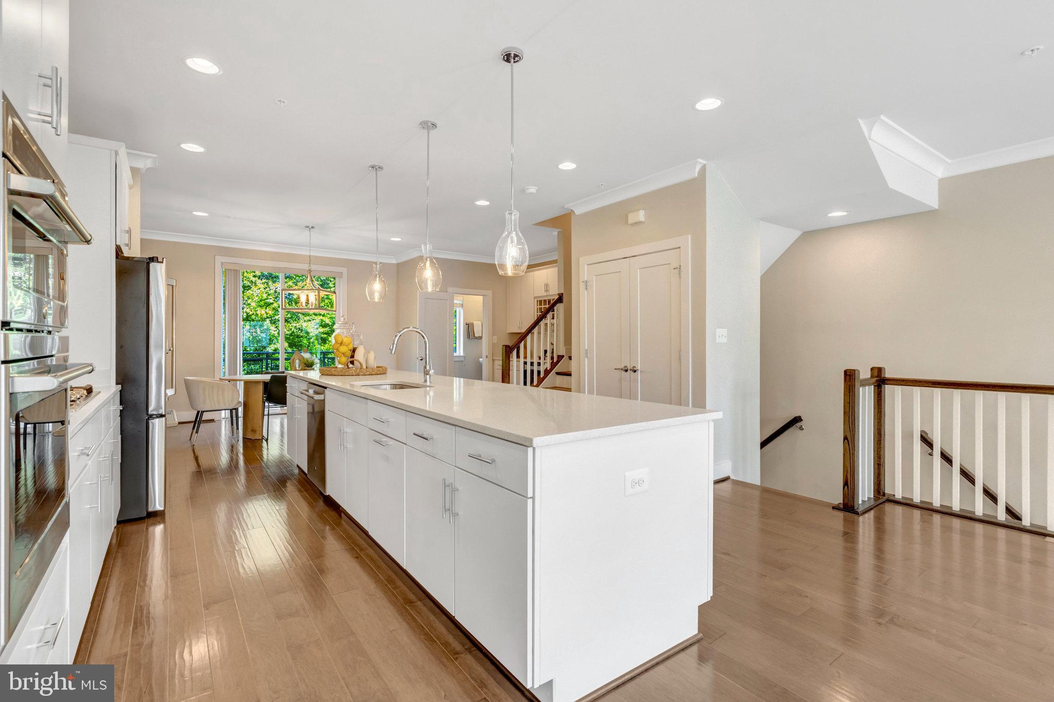 4912 TRAIL VISTA LANE