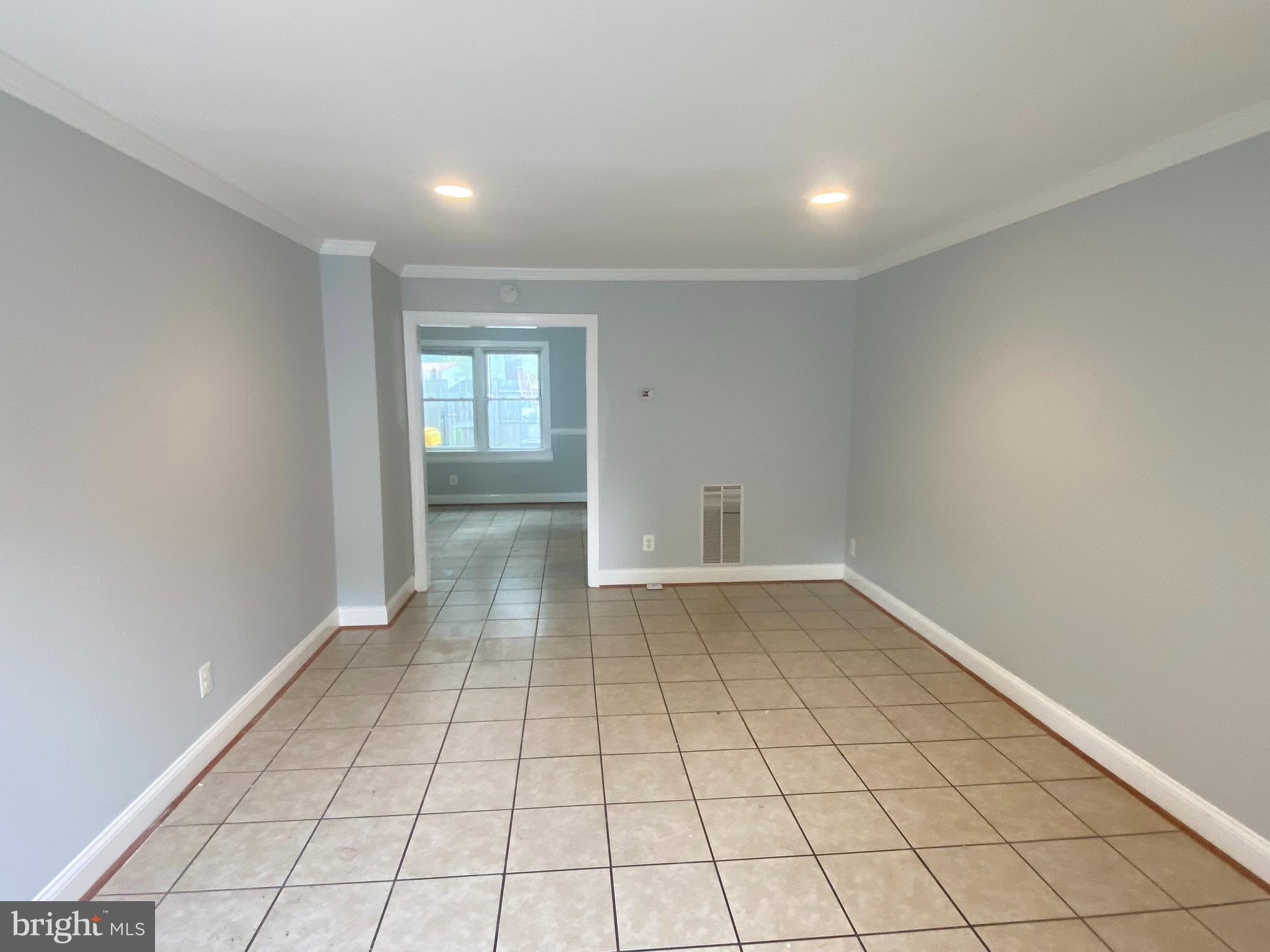 WARFIELD CONDOMINIUMS - Residential Lease