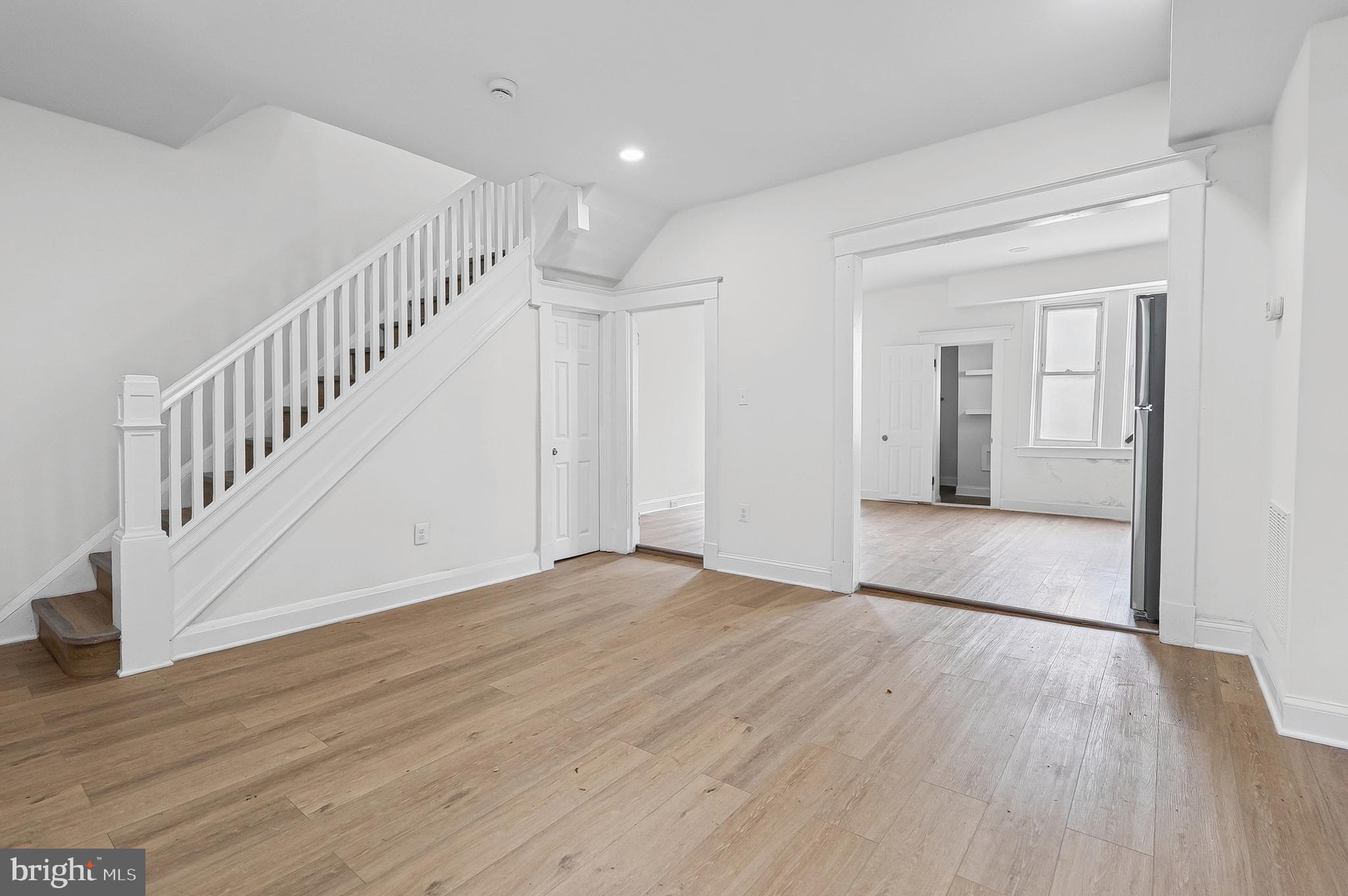 WESTPORT - Residential