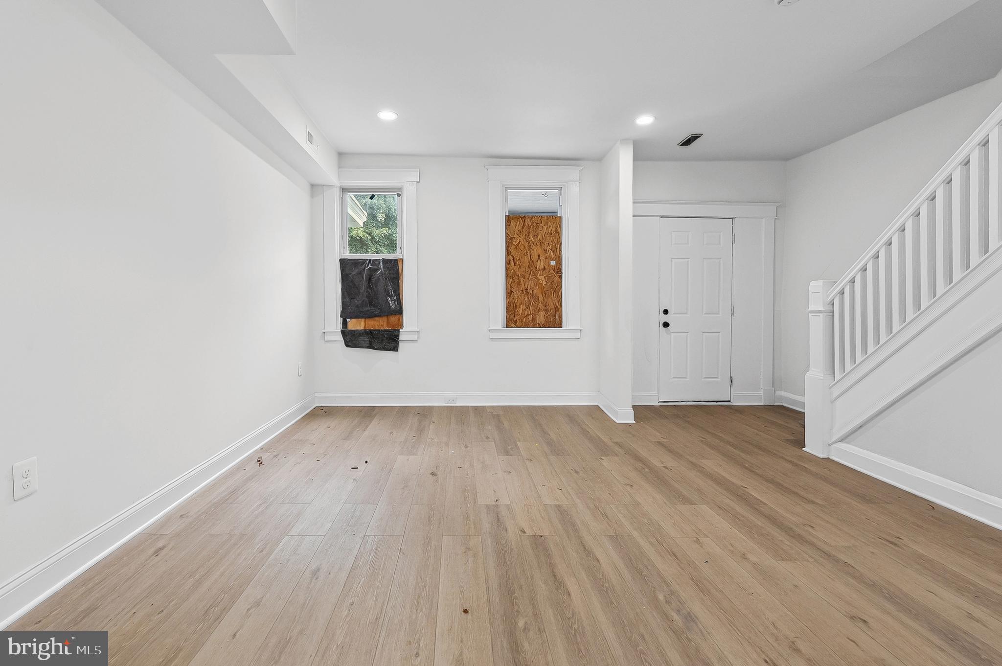 WESTPORT - Residential