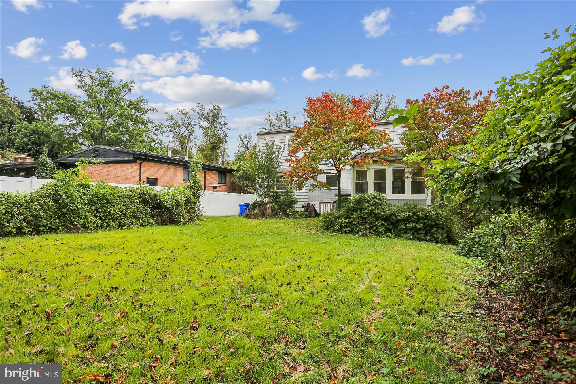 5517 HUNTINGTON PARKWAY