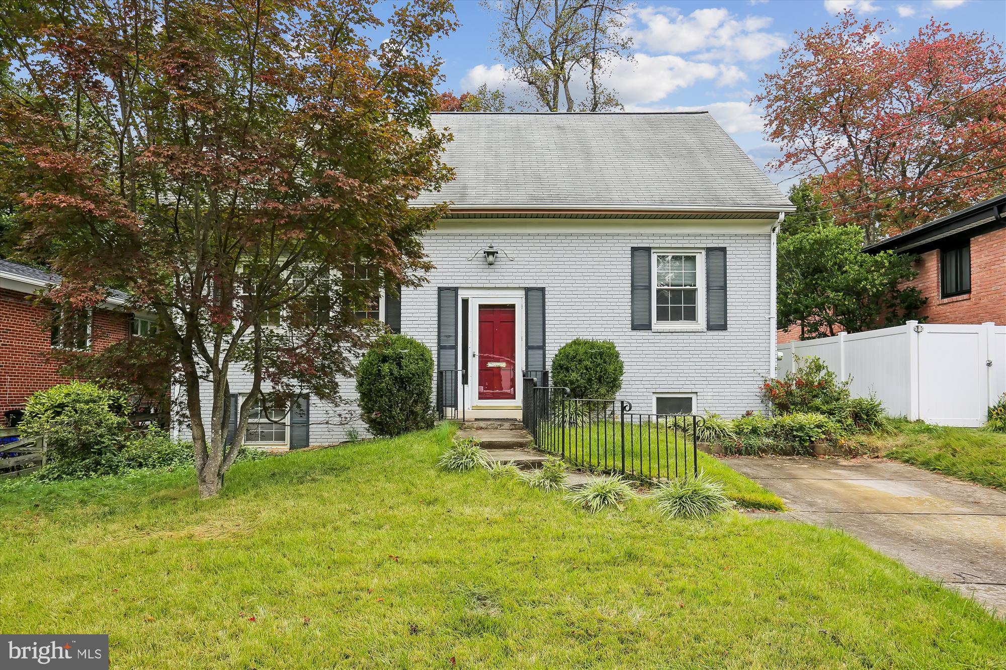 5517 HUNTINGTON PARKWAY