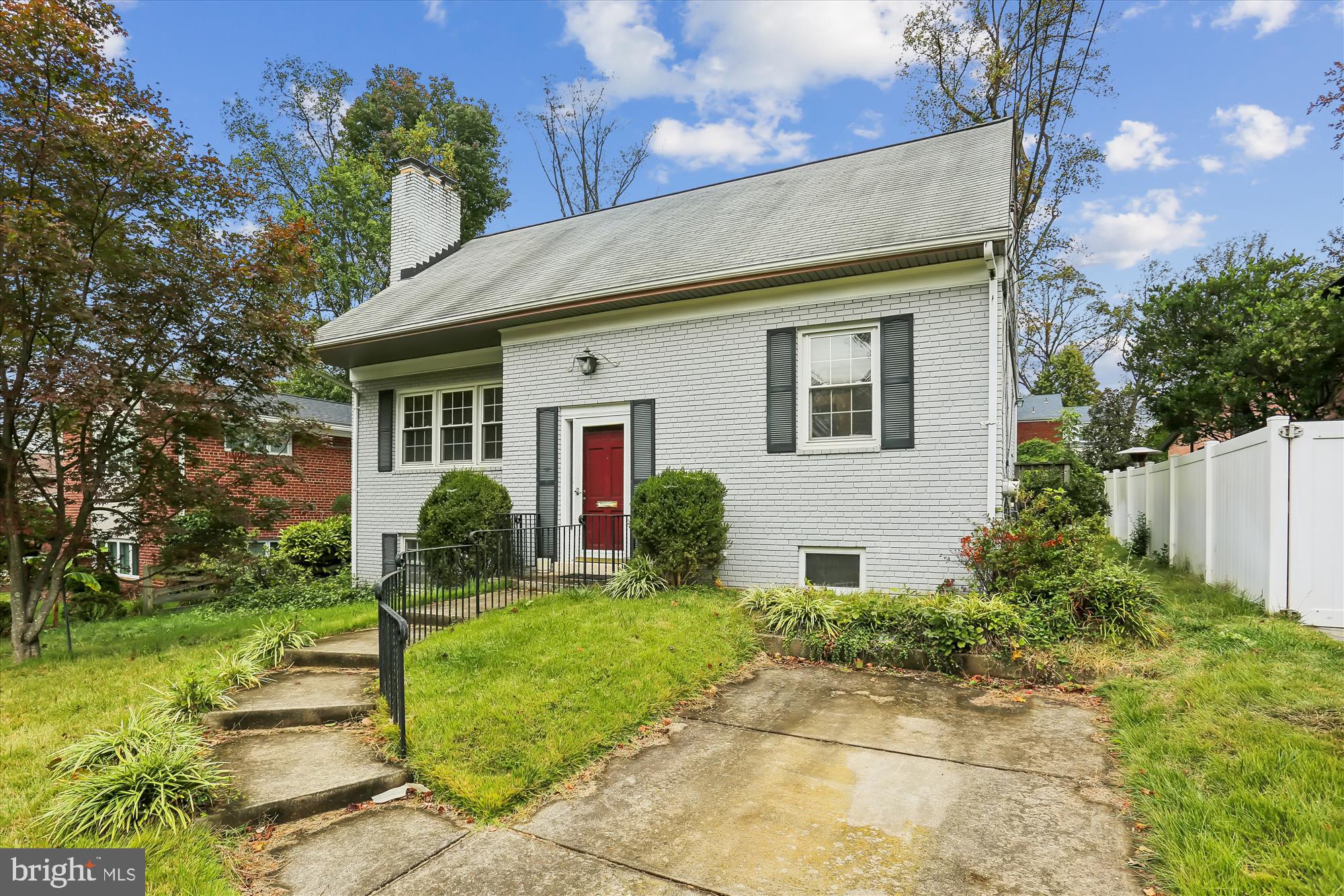 5517 HUNTINGTON PARKWAY