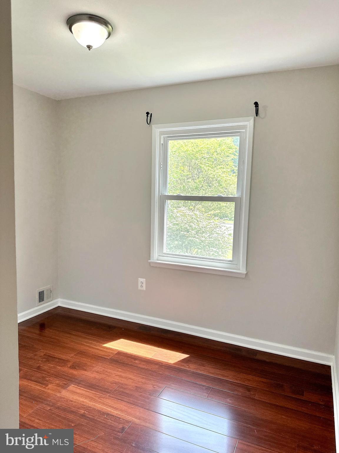 KINGS COLONY - Residential Lease