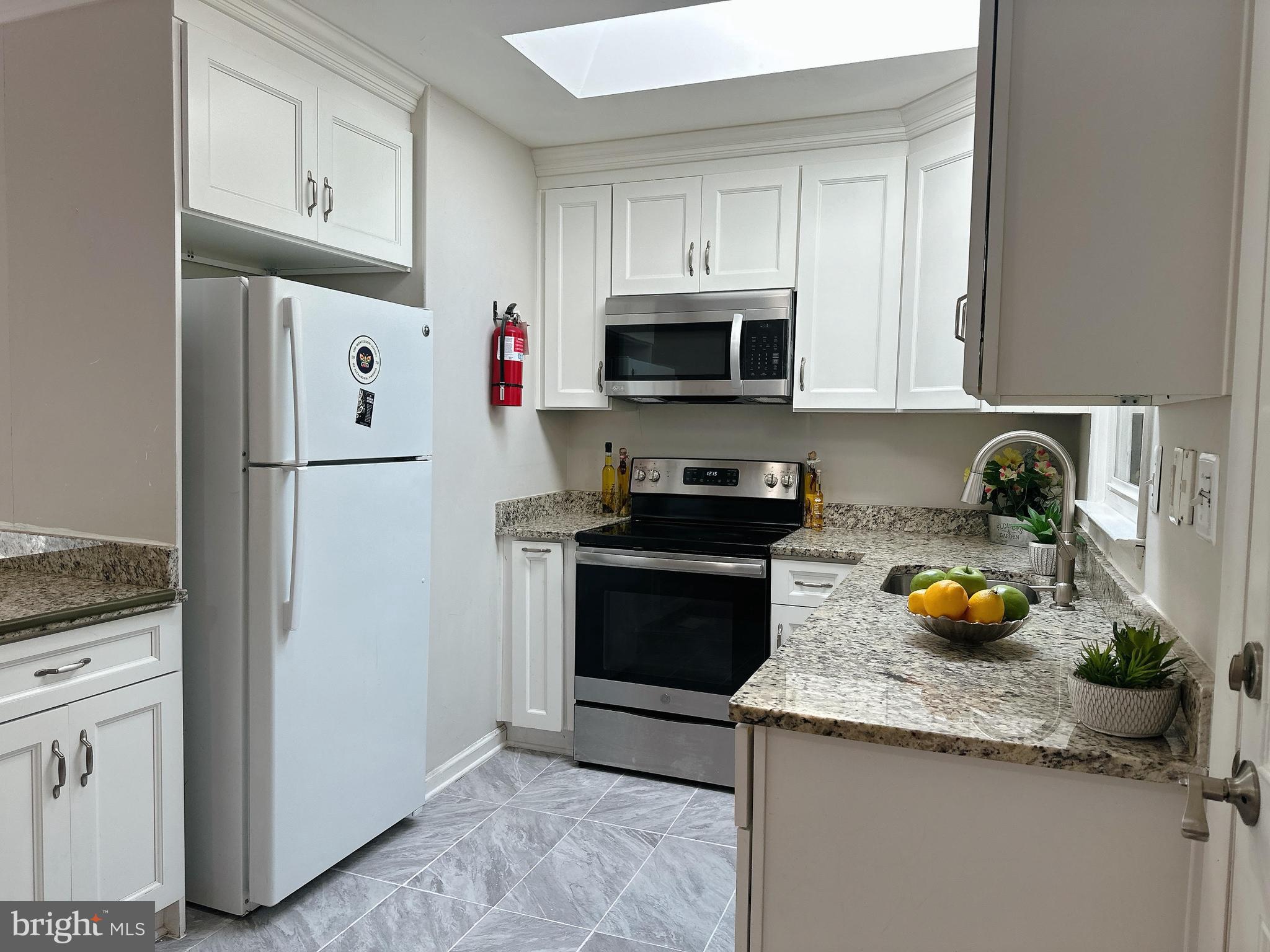 KINGS COLONY - Residential Lease