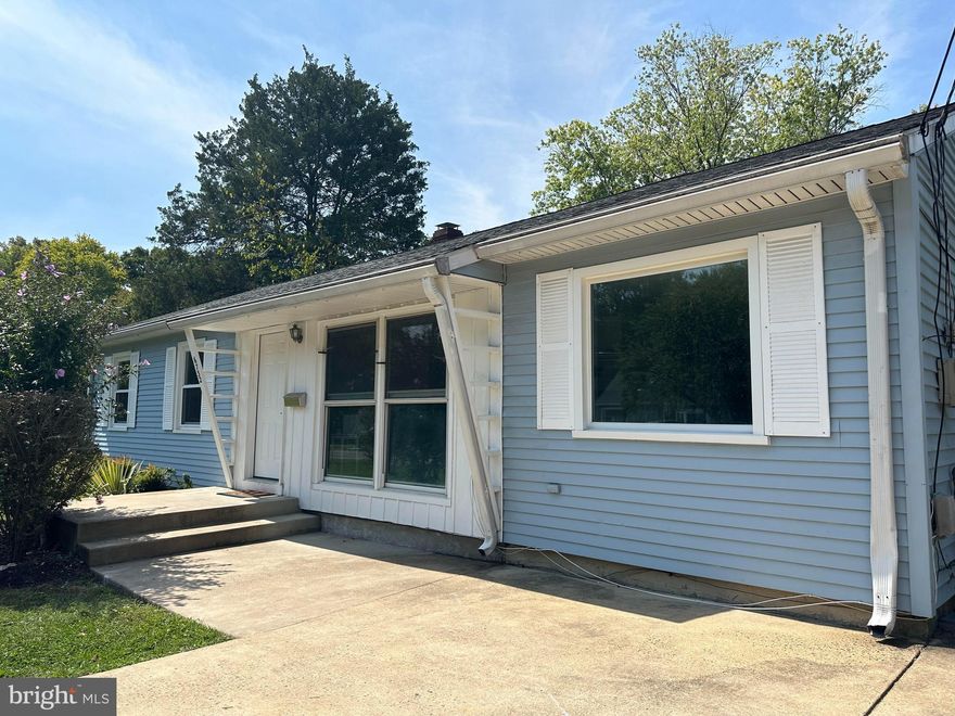 Move-in ready, available immediately.  Spacious 4 beds and 2 baths on a large lot, fully fenced, with lots of natural lighting.  Beautiful kitchen, granite countertop, brand new kitchen floor, dishwasher, microwave, vent above stove so air can go outside.    Window above the sink, looking out to sun room and backyard.  Separated laundry room with newer washer.  Sun room is walking out to the large back yard.  Price is to be rented  ASAP.  Apply before it's gone.