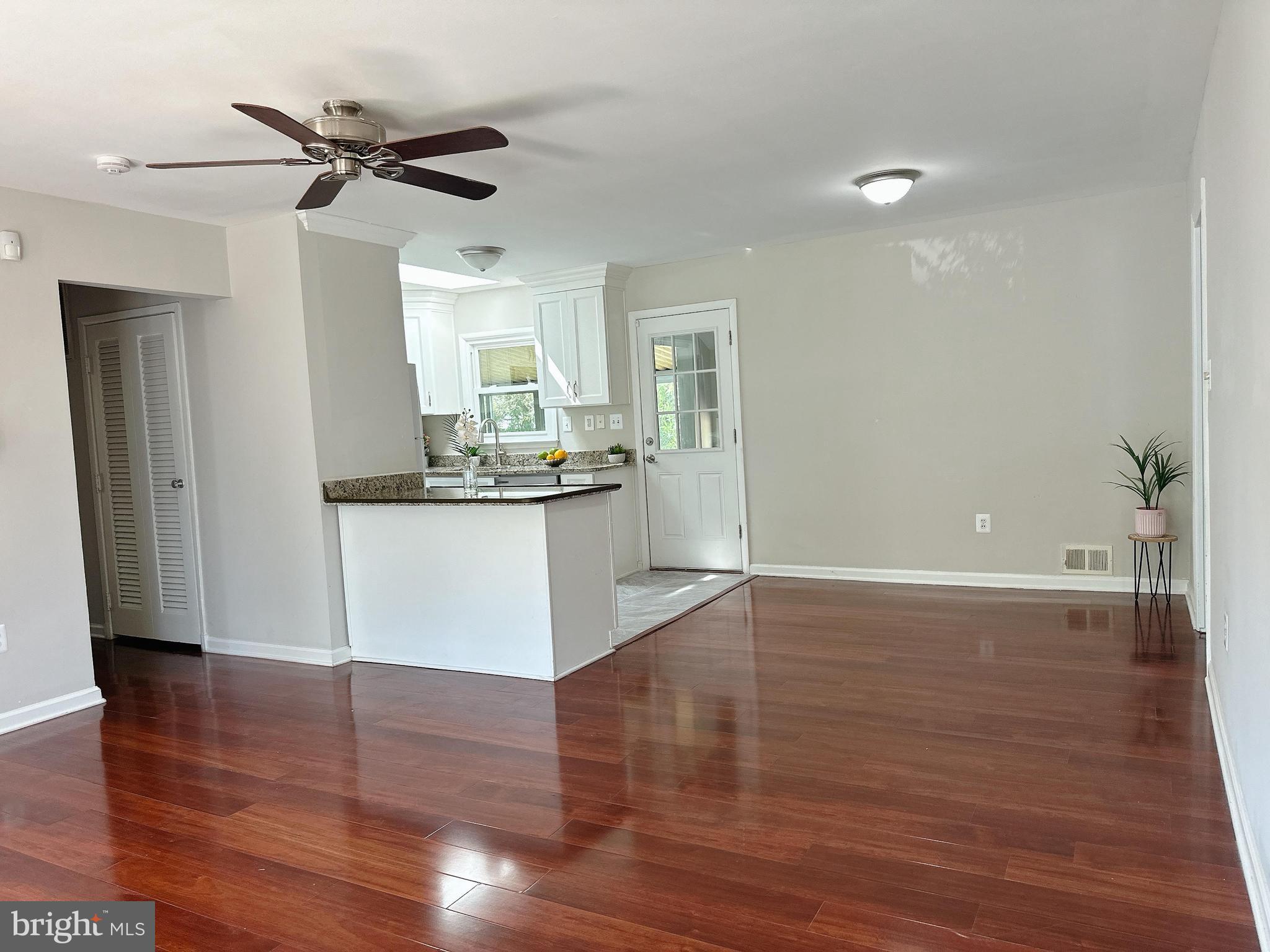 KINGS COLONY - Residential Lease