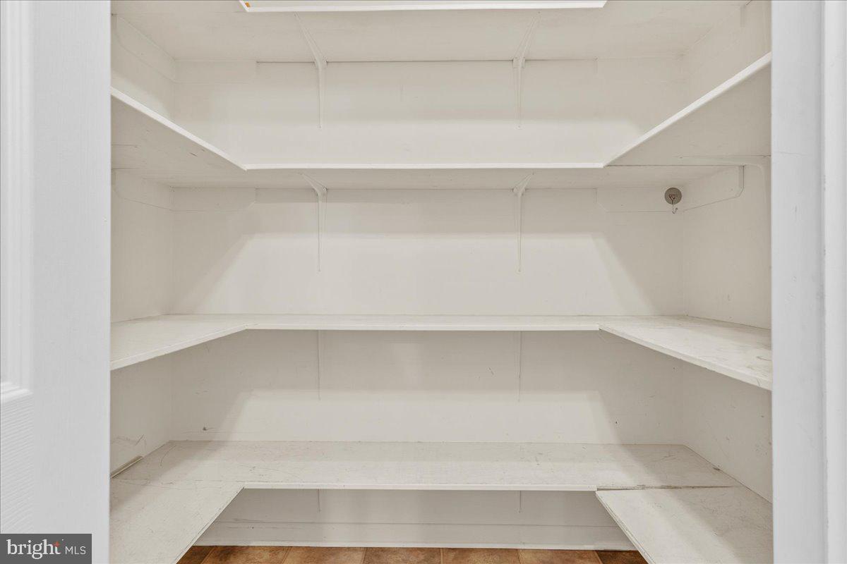 WOLFSVILLE - Residential