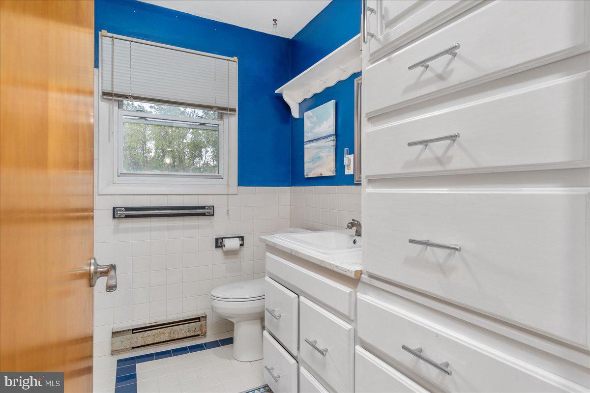 WOLFSVILLE - Residential