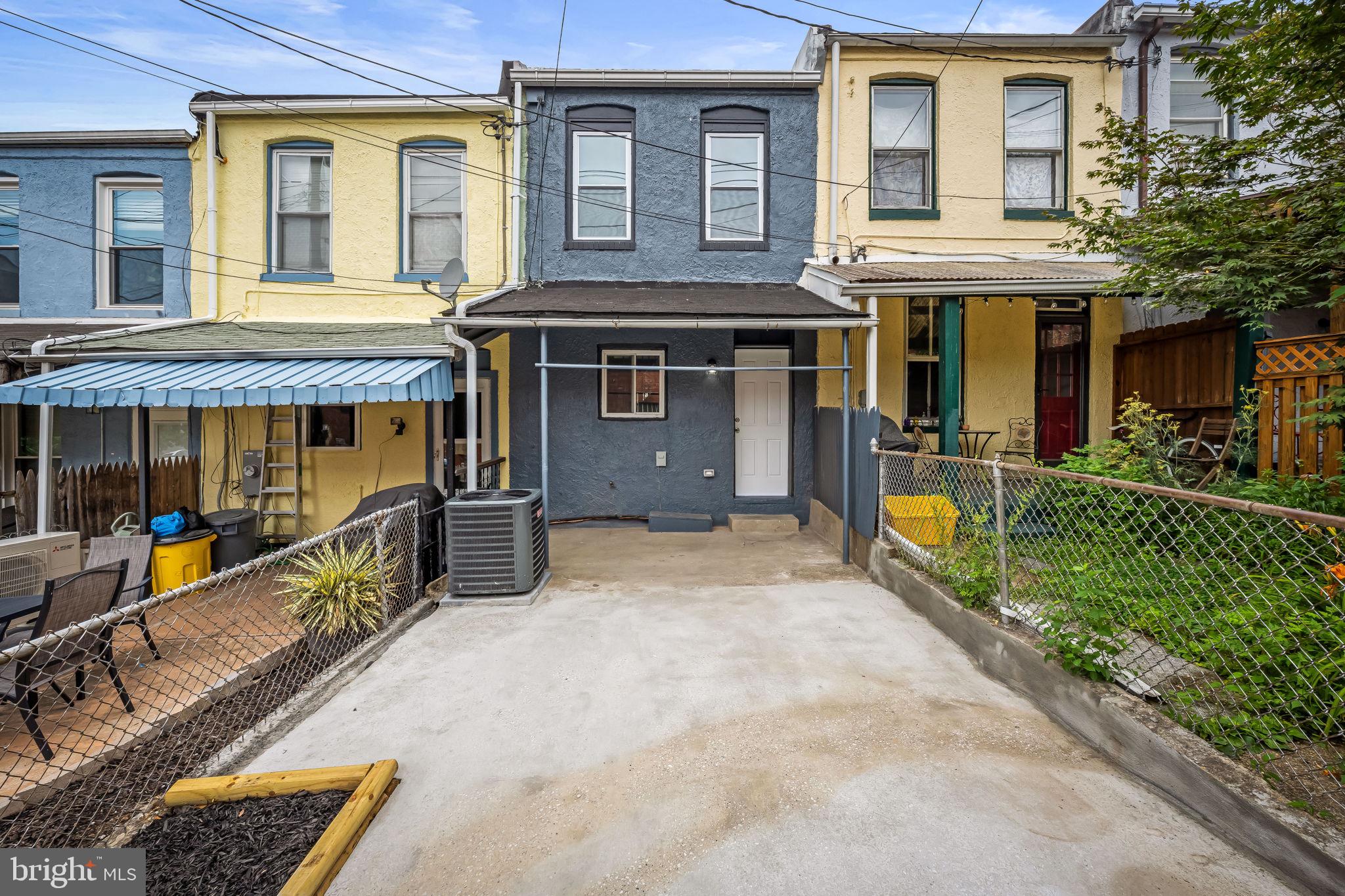 HAMPDEN HISTORIC DISTRICT - Residential