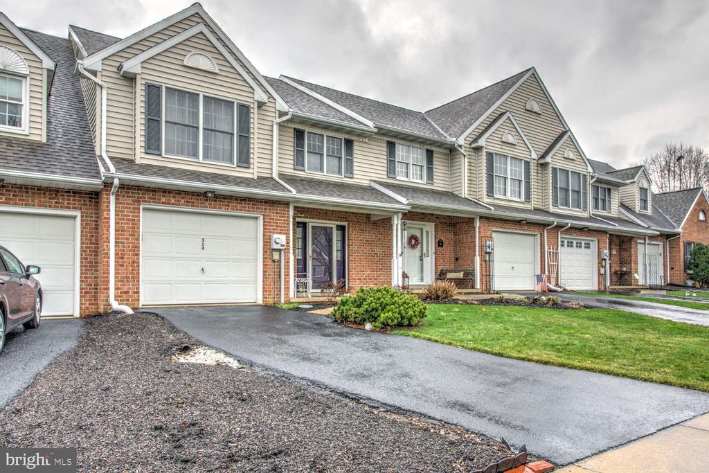 Photo of 314 Huntington Drive, Mountville, PA 17554 (MLS # PALA2047646)