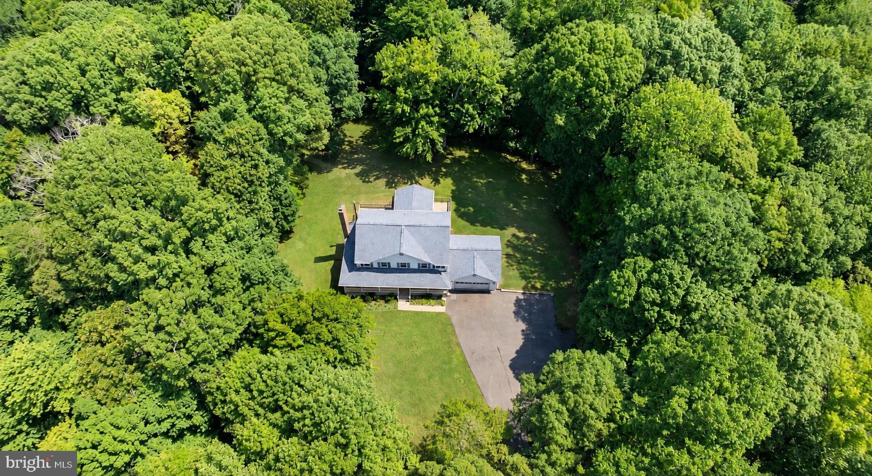 3555 CHRISTIANA COURT