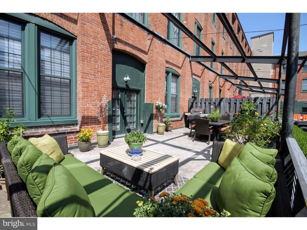 Photo of 200 Lincoln Avenue #124, PHOENIXVILLE, PA 19460 (MLS # PACT2114044)