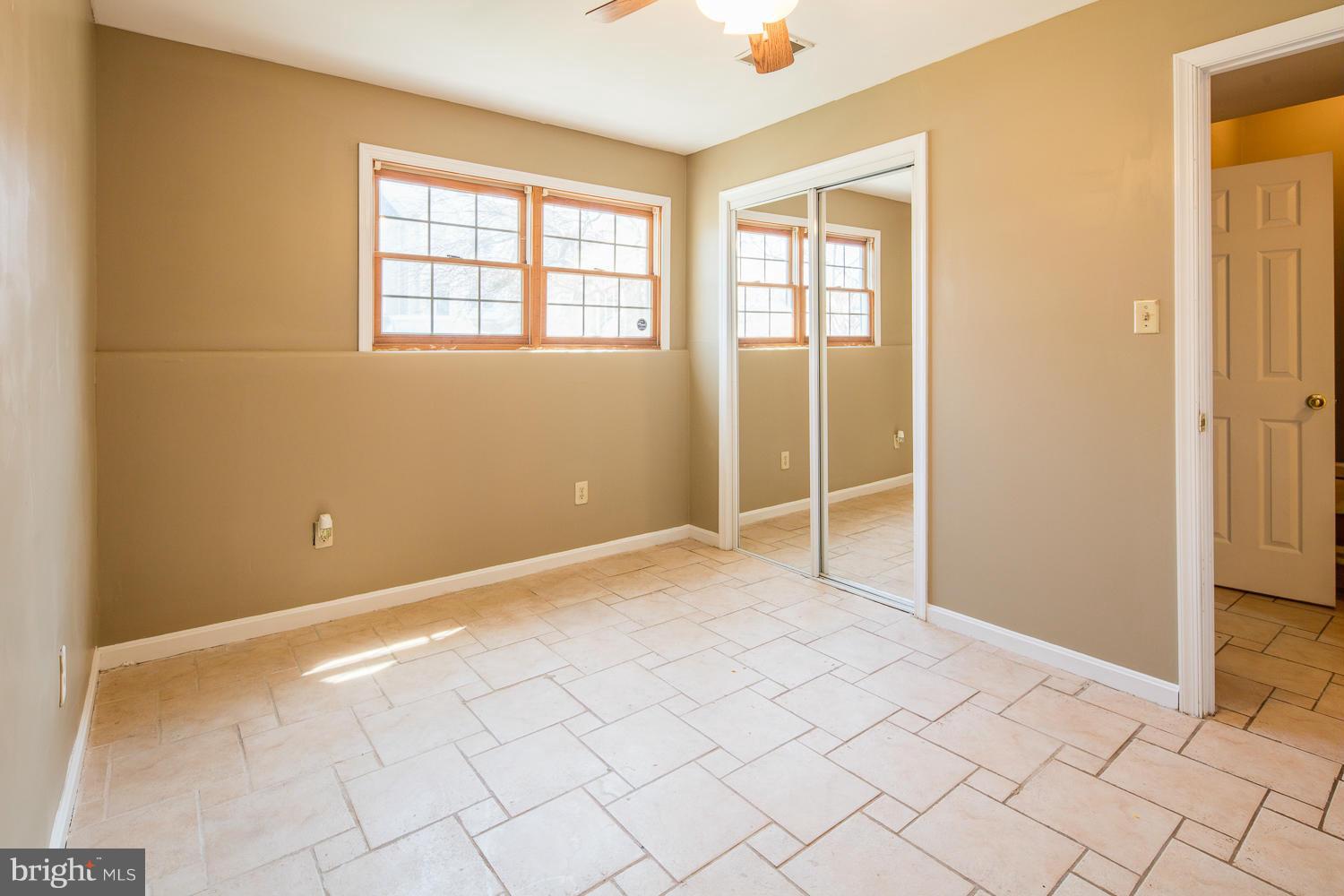 PARADISE / LANDS BAY - Residential